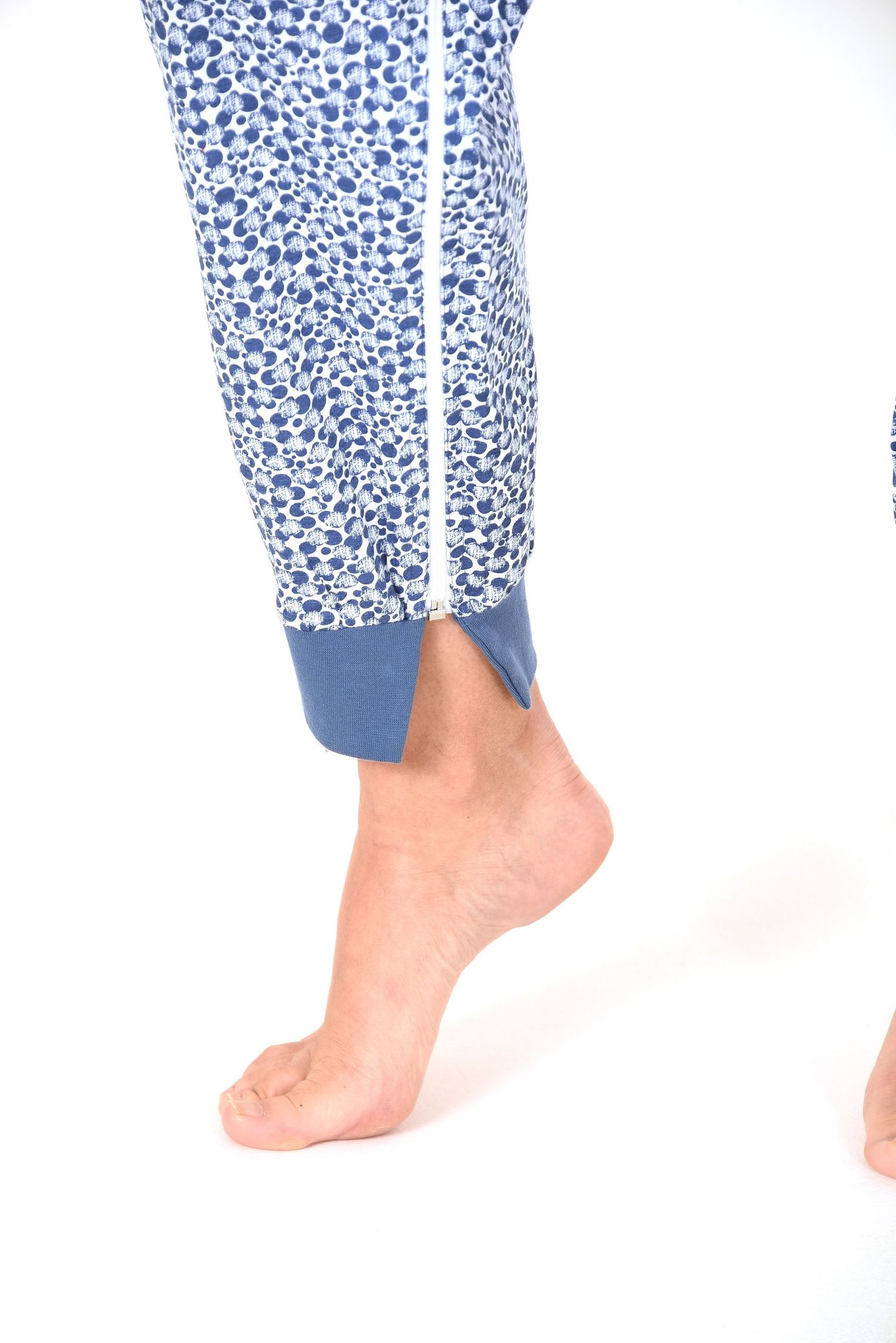 Damen Pflegeoverall langarm mit Reissverschluss am Rücken und am Bein 181 270 90 838
