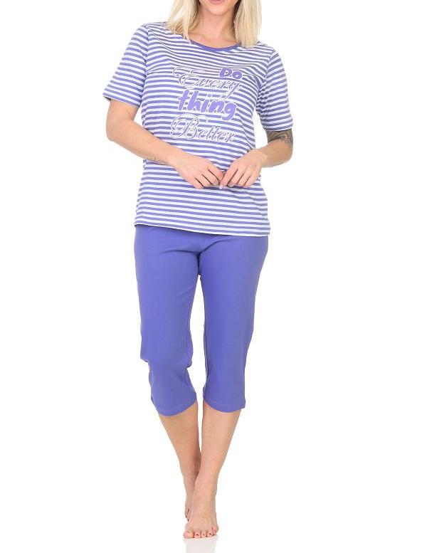 Normann Damen kurzarm Capri Schlafanzug Pyjama in feiner Streifenoptik mit Frontprint Normann Damen kurzarm Capri Schlafanzug Pyjama in feiner Streifenoptik mit Frontprint
