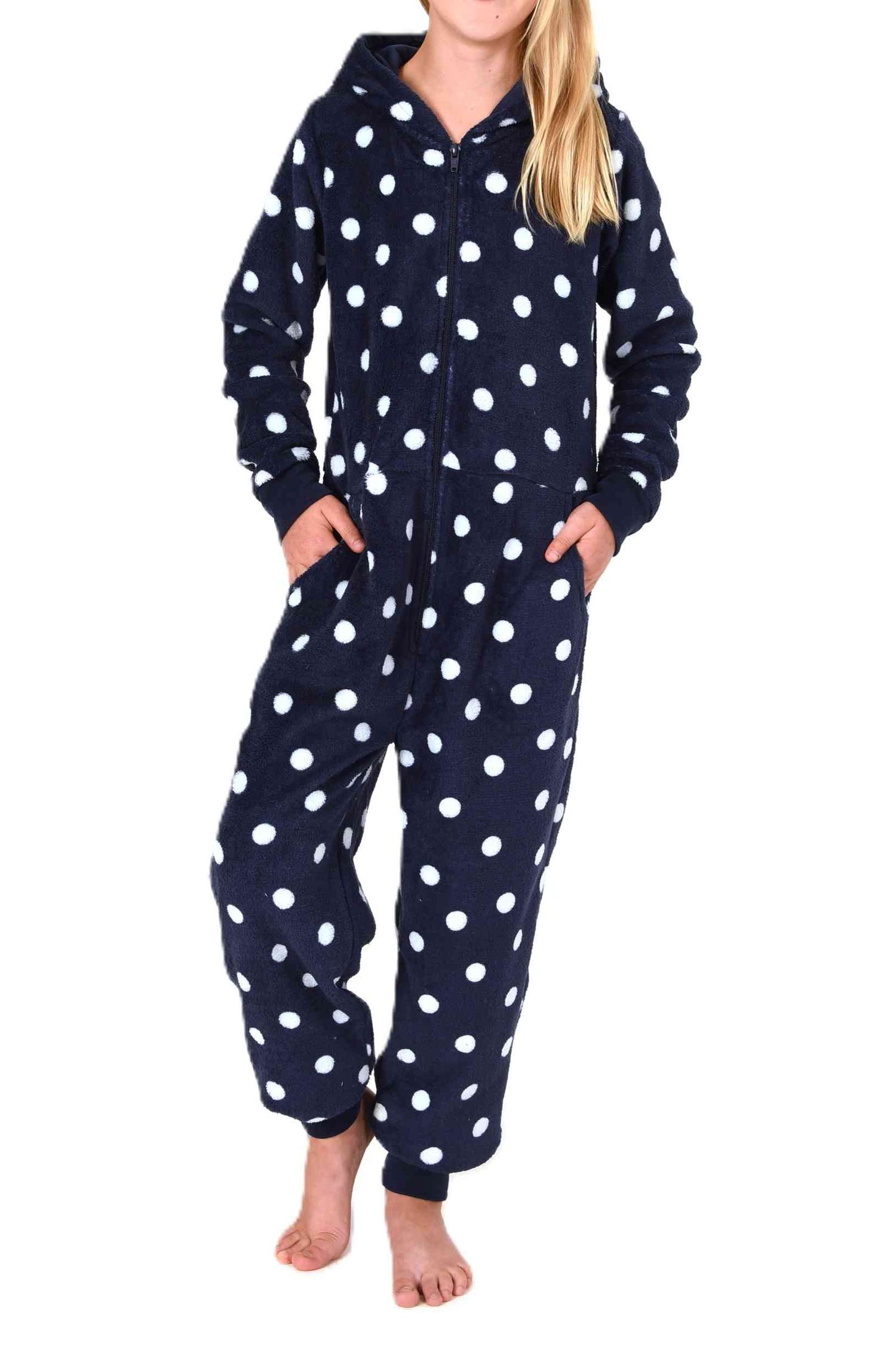 Normann Mädchen Jumpsuit Schlafanzug Overall aus kuscheligen Coralfleece in Tupfen Optik Normann Mädchen Jumpsuit Schlafanzug Overall aus kuscheligen Coralfleece in Tupfen Optik