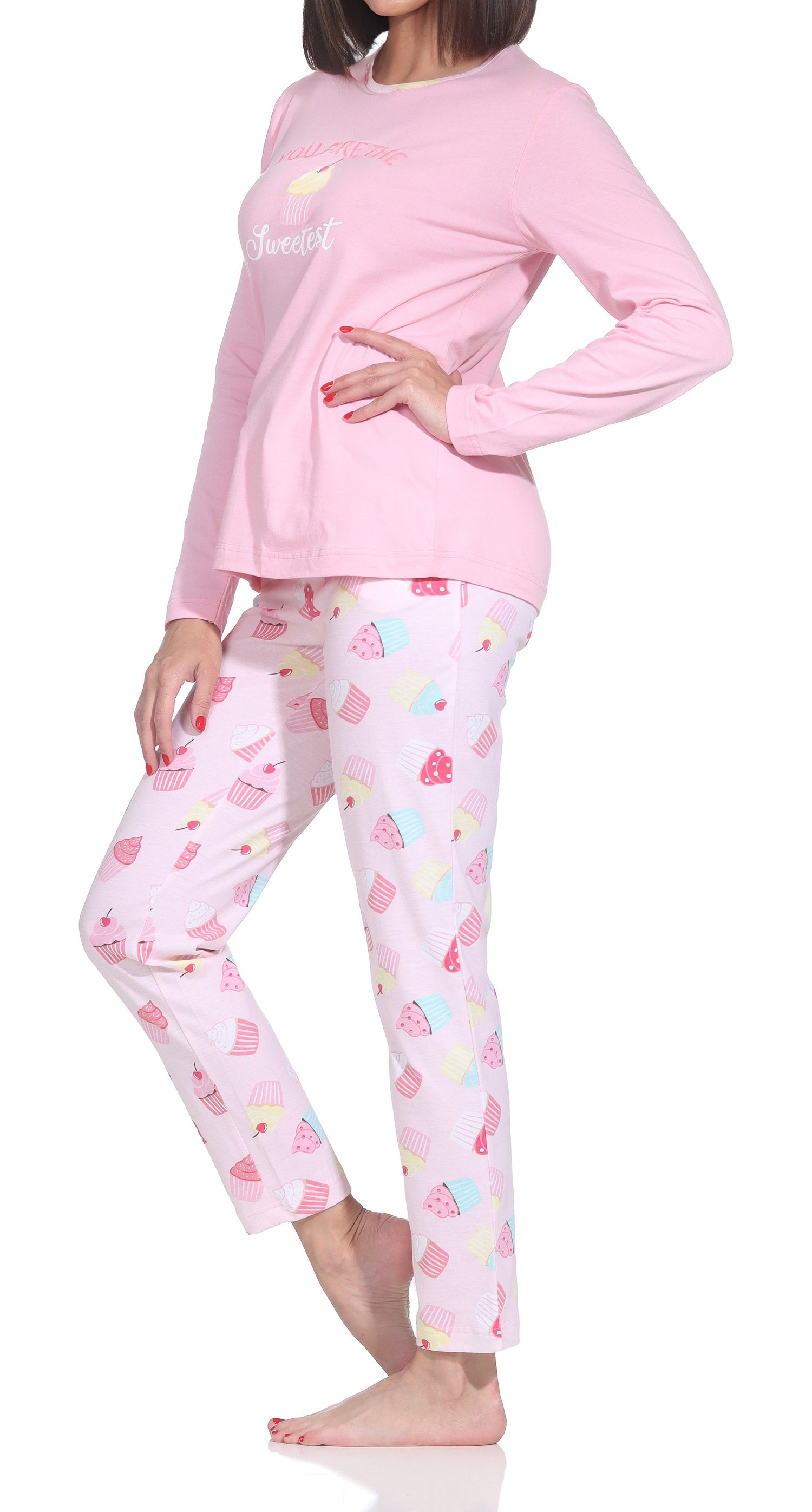 Normann Damen Schlafanzug lang – Süßes Cupcake-Motiv – auch in Übergrößen Normann Damen Schlafanzug lang – Süßes Cupcake-Motiv – auch in Übergrößen