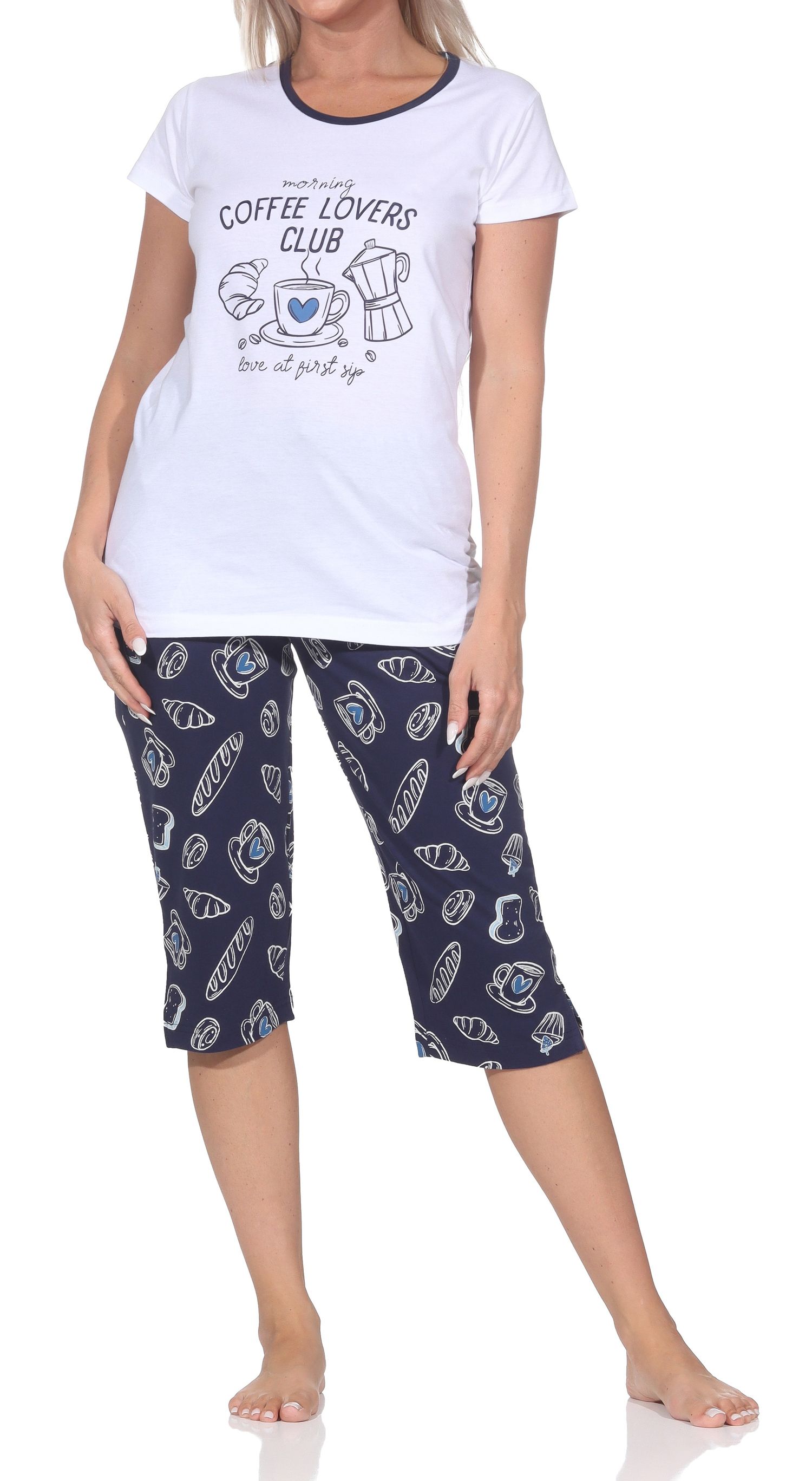 Normann Damen Capri-Pyjama kurzarm Shorty – „Coffee Lovers Club“ - auch in Übergrößen Normann Damen Capri-Pyjama kurzarm Shorty – „Coffee Lovers Club“ - auch in Übergrößen