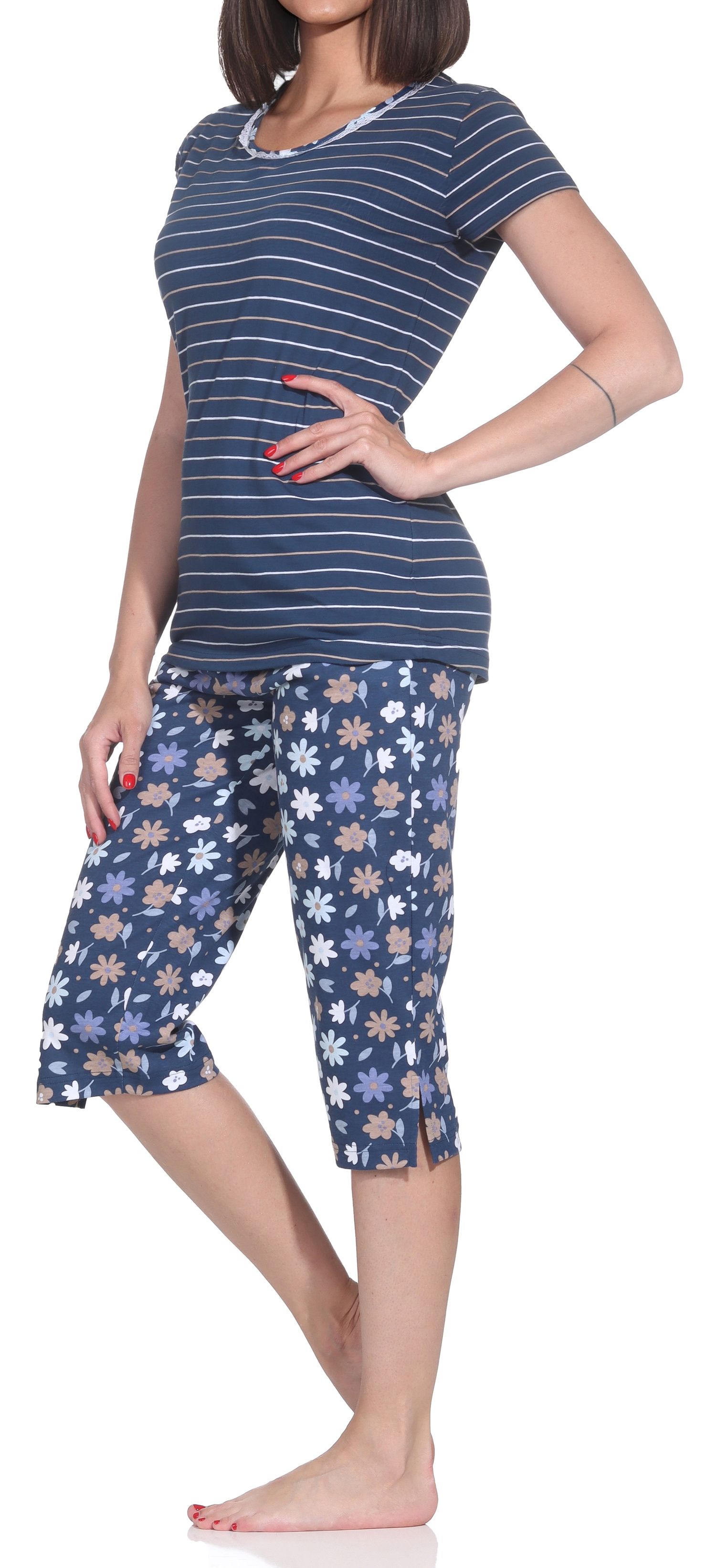 Normann Damen Capri-Pyjama kurzarm – Gestreifte Optik – auch in Übergrößen Normann Damen Capri-Pyjama kurzarm – Gestreifte Optik – auch in Übergrößen