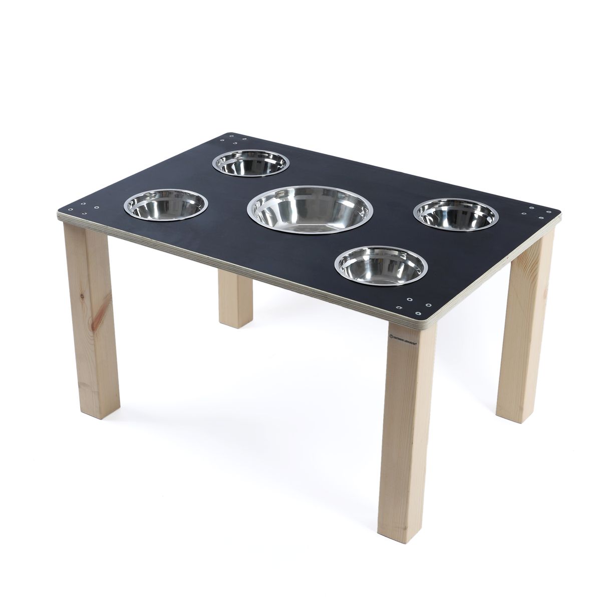 Matschtisch mit Spielschalen Matschtisch mit Spielschalen