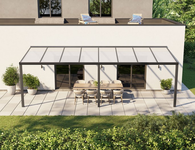 Terrassenüberdachung Alu 8x3 m anthrazit mit Stegplatten. McTerrasse