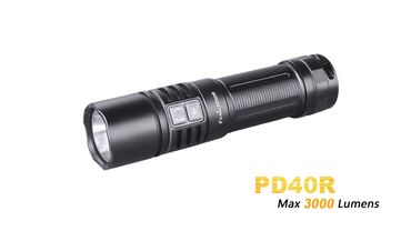 Fenix Taschenlampe PD40R Cree XHP70 LED