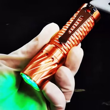 selected-lights Maeerxu DF01 Red Kupfer Flashlight 18650 SST20 5000K