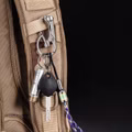 Rovyvon-U4-Pro-Ti-Schnelloeffner-Titanium-Carabiner-and-Keyring-mit-Messer-und-Schraubendreher-RV-U4-Pro-4656_4.jpeg