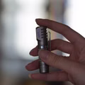 Manker-E02-III-CW-TI-10440---AA-Stirnlampe-560-Lumen-Winkellampe-E03H-II-Ti-4850_3.jpg