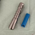 selected-lights-Pineapple-Titan--Pocket-AA-LED-Taschenlampe--Made-by-Reylight-PI--Ti-5177_7.jpeg