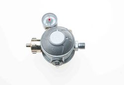 Gewerbe Niederdruck Gasregler zweistufig mit Manometer 50 mbar - Bild 0 Gewerbe Niederdruck Gasregler zweistufig mit Manometer 50 mbar
