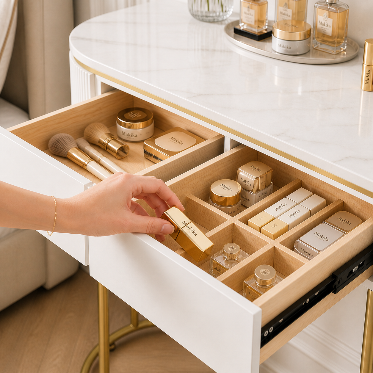 Makika Schminktisch LENA aus Holz mit Sitzhocker und Spiegel | MA Trading