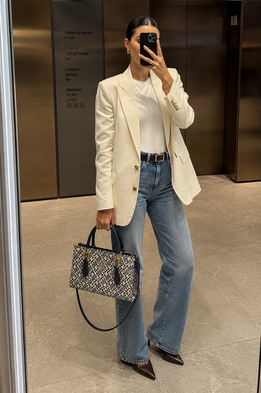 Tommy Hilfiger Damentasche im eleganten City-Look