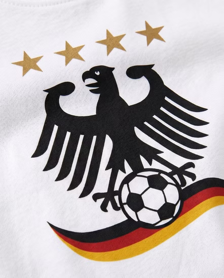 Fussball T-Shirt weiss Rückseite Nahaufnahme Fussball T-Shirt weiss Rückseite Nahaufnahme