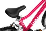 3to2-GO-3-Saddle-hot-pink-Detail-scal.jpg
