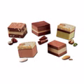 Lindt Mini Schicht-Nougat Pralines 165g Packung Lindt Mini Schicht-Nougat Pralines 165g Packung Bild 2