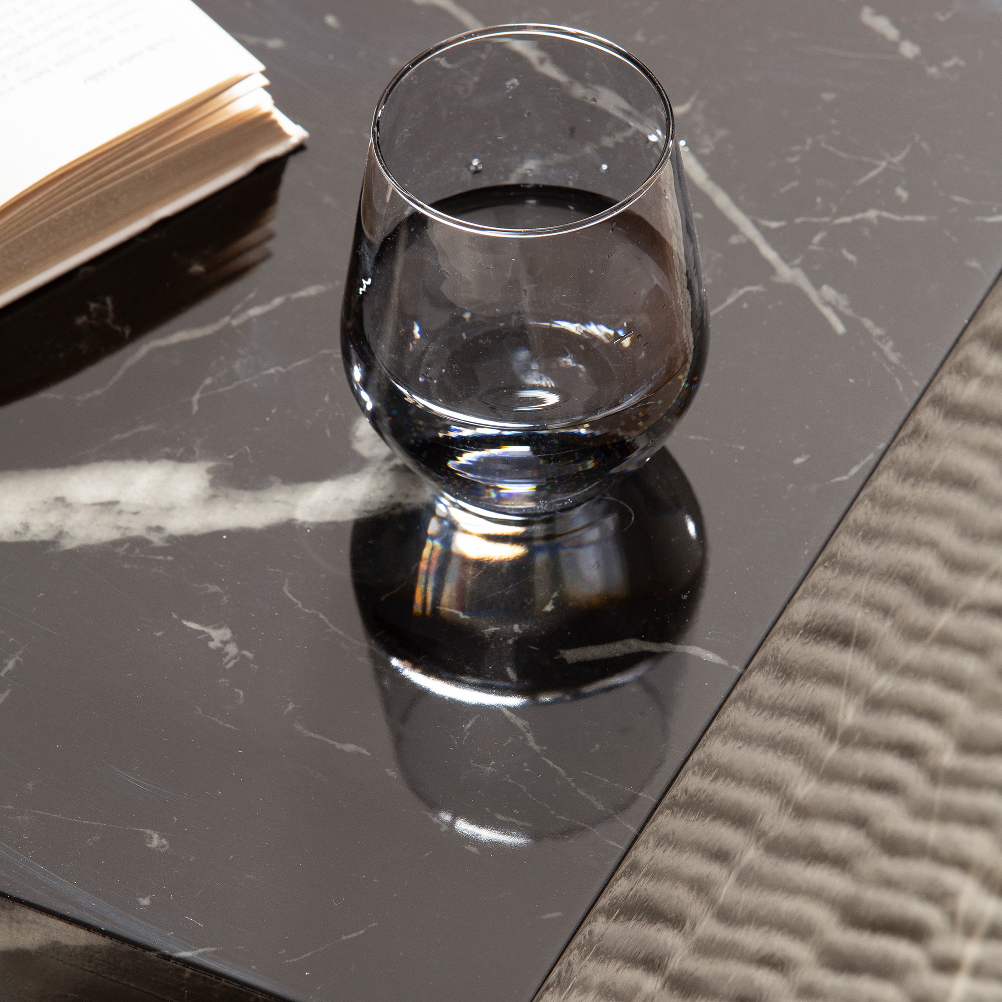 FineBuy Couchtisch MONOBLOC 40x40x45 cm Hochglanz mit Marmor Optik, Wohnzimmertisch Cube Quadratisch, Design Sofatisch, Lounge Beistelltisch Würfel-Form | Farbe: Schwarz FineBuy Couchtisch MONOBLOC 40x40x45 cm Hochglanz mit Marmor Optik, Wohnzimmertisch Cube Quadratisch, Design Sofatisch, Lounge Beistelltisch Würfel-Form | Farbe: Schwarz