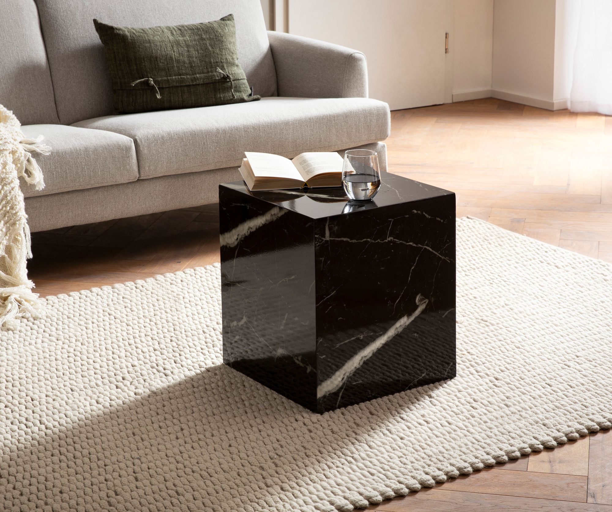 FineBuy Couchtisch MONOBLOC 40x40x45 cm Hochglanz mit Marmor Optik, Wohnzimmertisch Cube Quadratisch, Design Sofatisch, Lounge Beistelltisch Würfel-Form | Farbe: Schwarz FineBuy Couchtisch MONOBLOC 40x40x45 cm Hochglanz mit Marmor Optik, Wohnzimmertisch Cube Quadratisch, Design Sofatisch, Lounge Beistelltisch Würfel-Form | Farbe: Schwarz