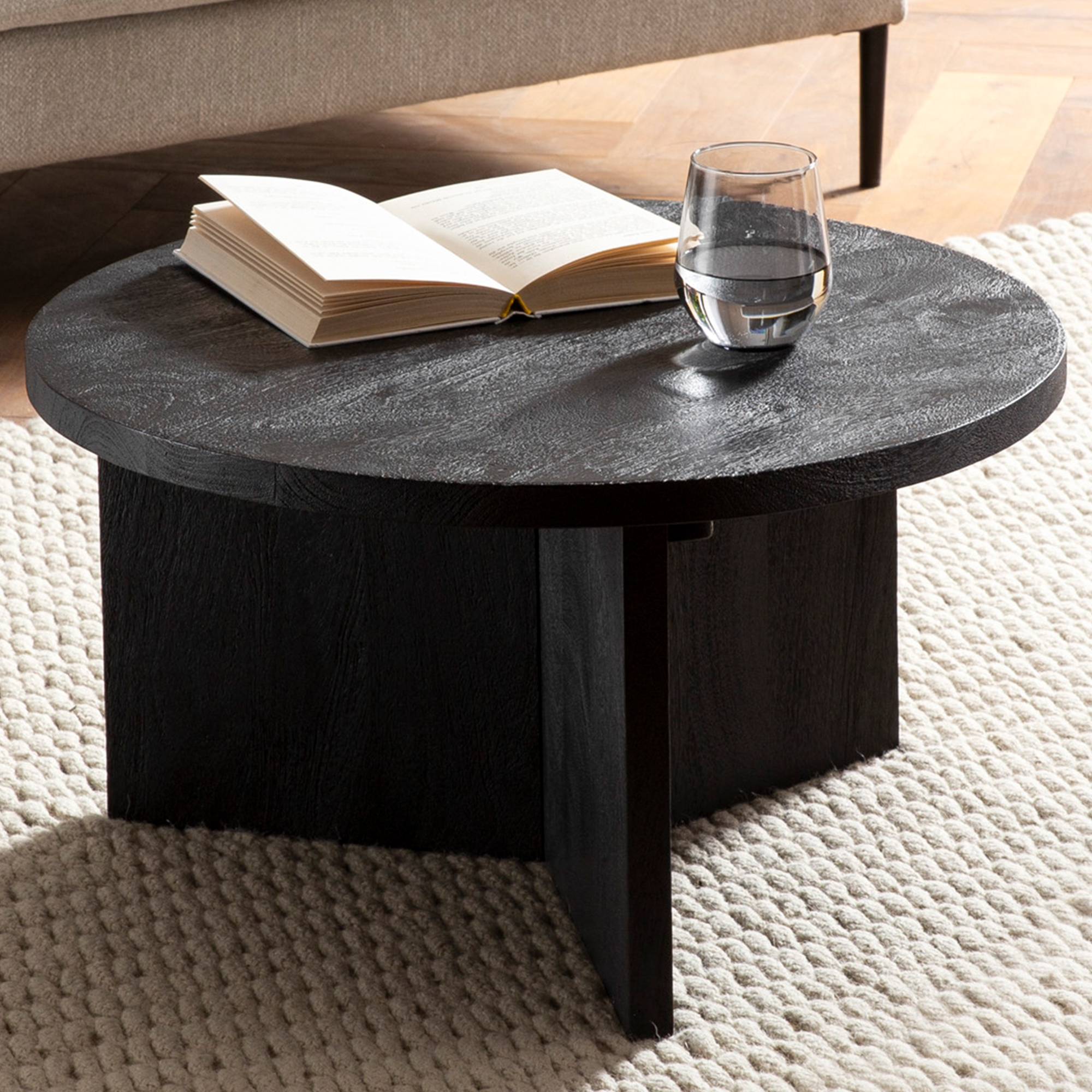 Couchtisch FineBuy Sofatisch Massivholz Schwarz 60x60x33cm Wohnzimmertisch Rund – Ansicht 1