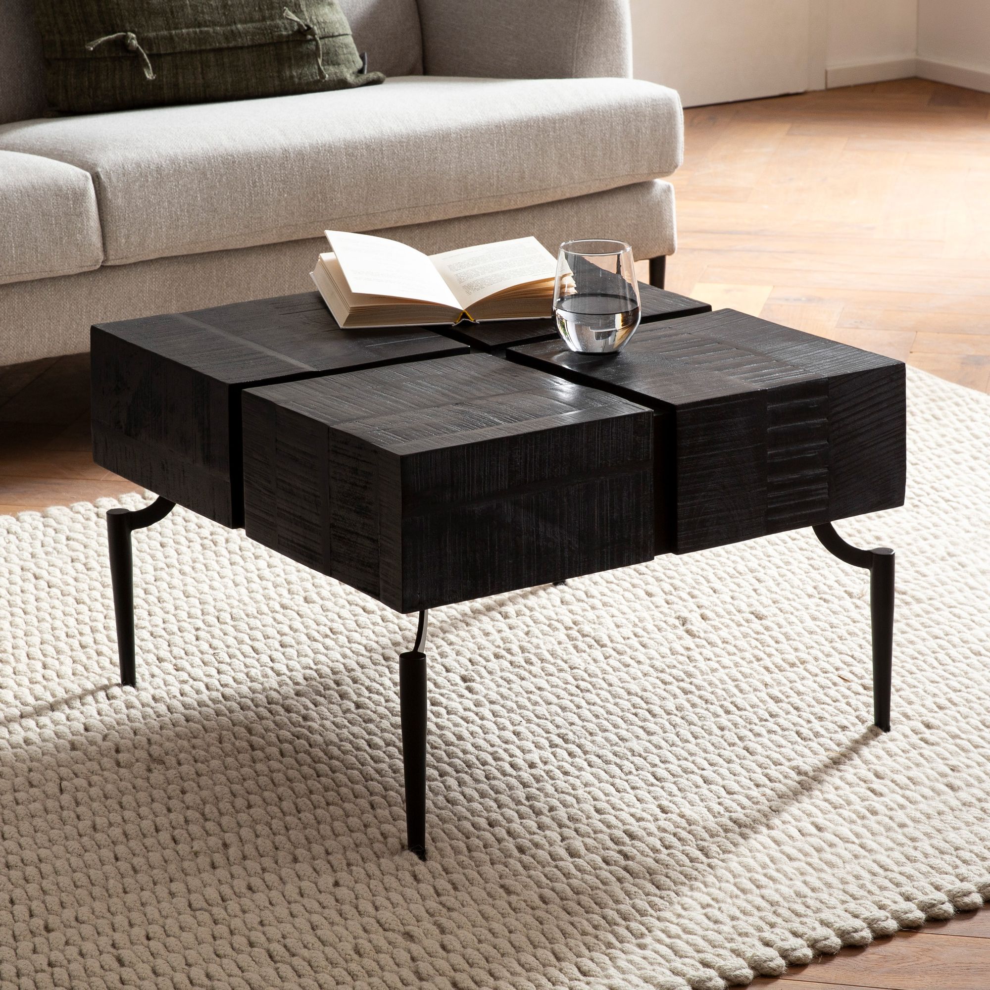 FineBuy Couchtisch Akazie Massivholz quadratisch 60x60 cm · moderner Wohnzimmertisch 4 Blocks · Design Tisch mit Metallbeinen im Industrial Cube Stil | Farbe: Schwarz
