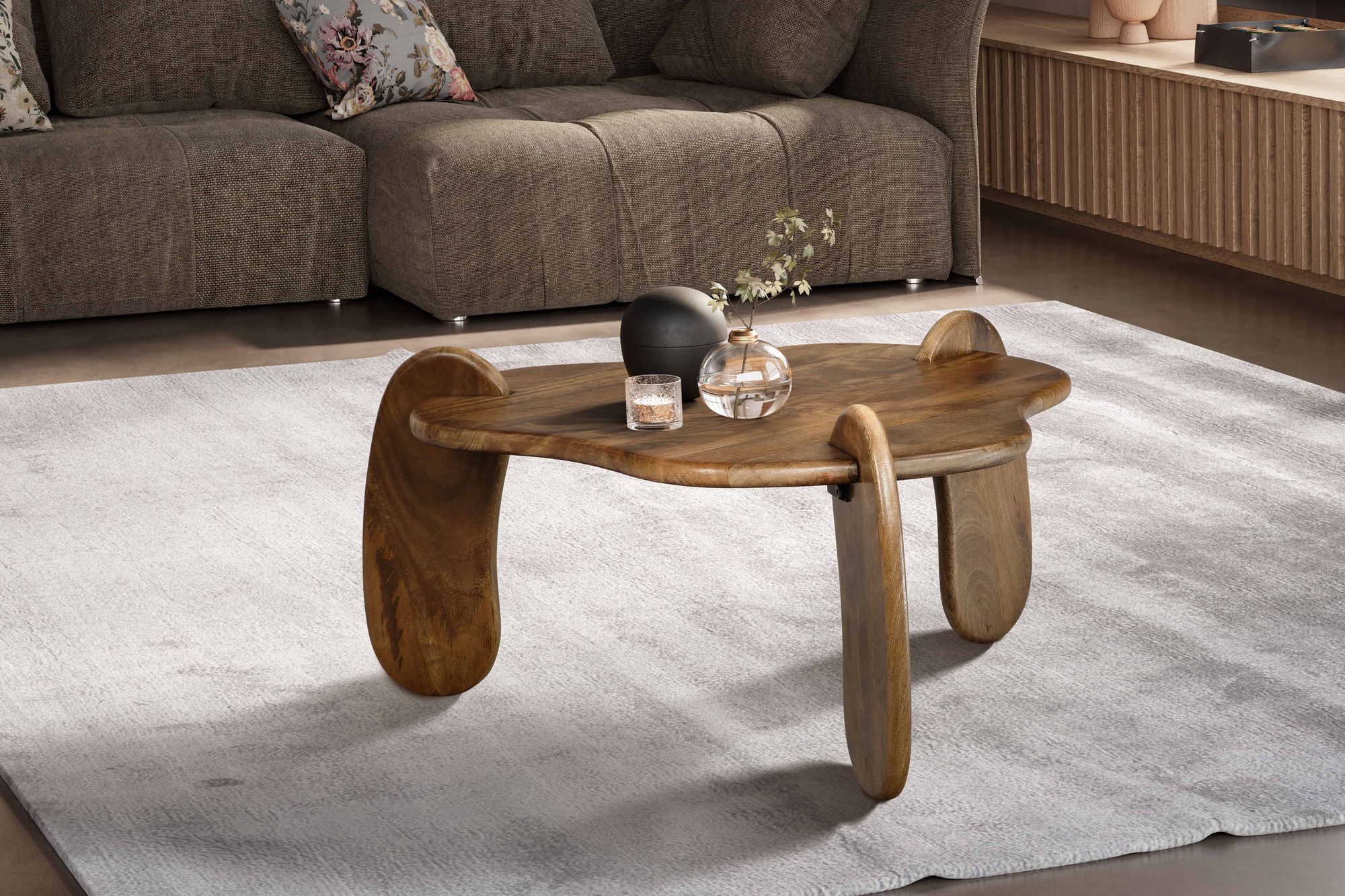 Couchtisch Mango Massivholz Ø78cm Design Wohnzimmertisch in organischer Form – Ansicht 2
