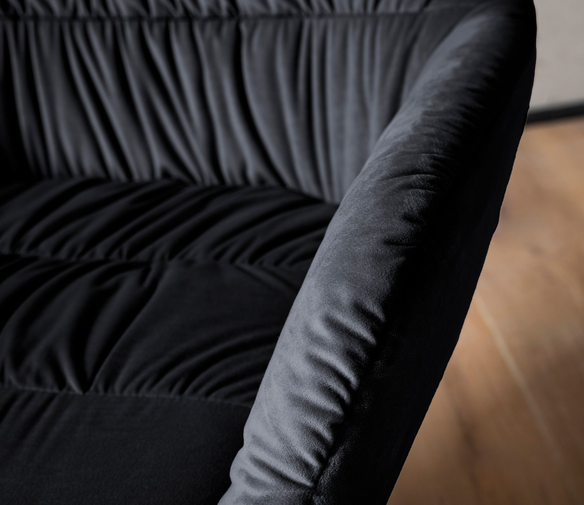 FineBuy Loungesessel Samt Design Clubsessel mit Metallbeine, Schalenstuhl gepolstert mit Rückenlehne, Cocktailsessel Lounge Armlehnen, Sessel mit Stoffbezug | Farbe: Beige FineBuy Loungesessel Samt Design Clubsessel mit Metallbeine, Schalenstuhl gepolstert mit Rückenlehne, Cocktailsessel Lounge Armlehnen, Sessel mit Stoffbezug | Farbe: Beige