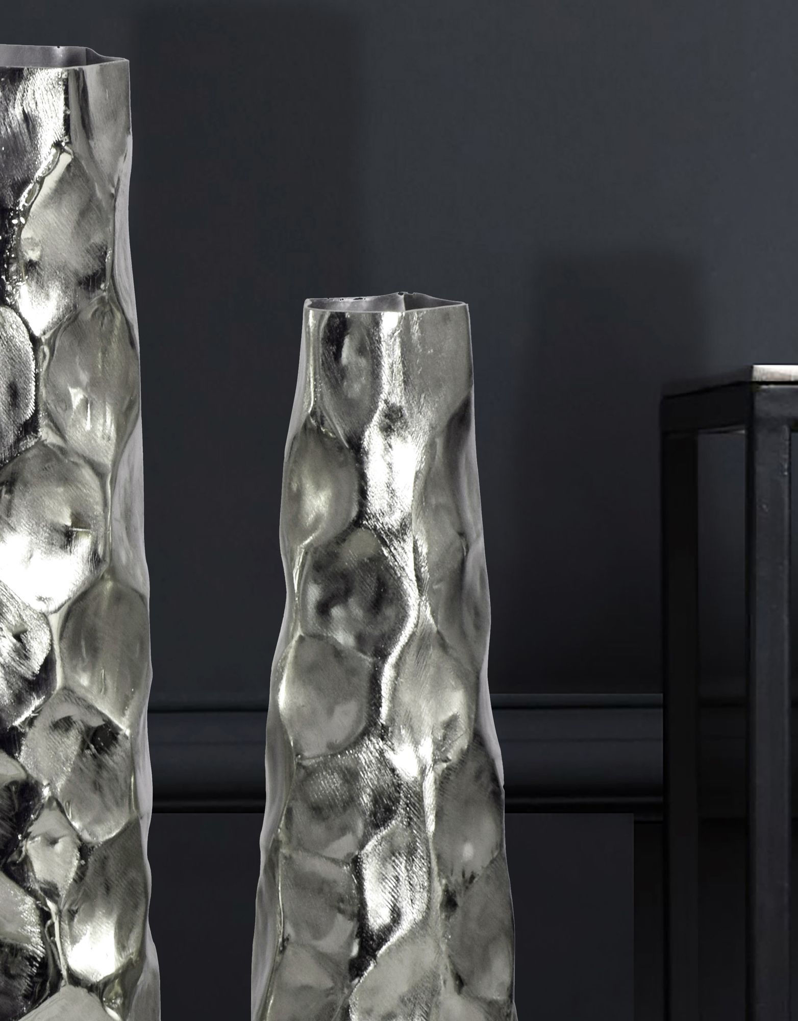 Vase 2er Set FineBuy Blumenvase Aluminium Tischvase Hammerschlag Dekovase Modern – Ansicht 4