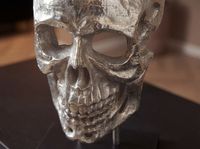 Standdeko Totenkopf 57 cm Aluminium Groß Schädel Deko Dekoration Skull Gestell – Ansicht 5