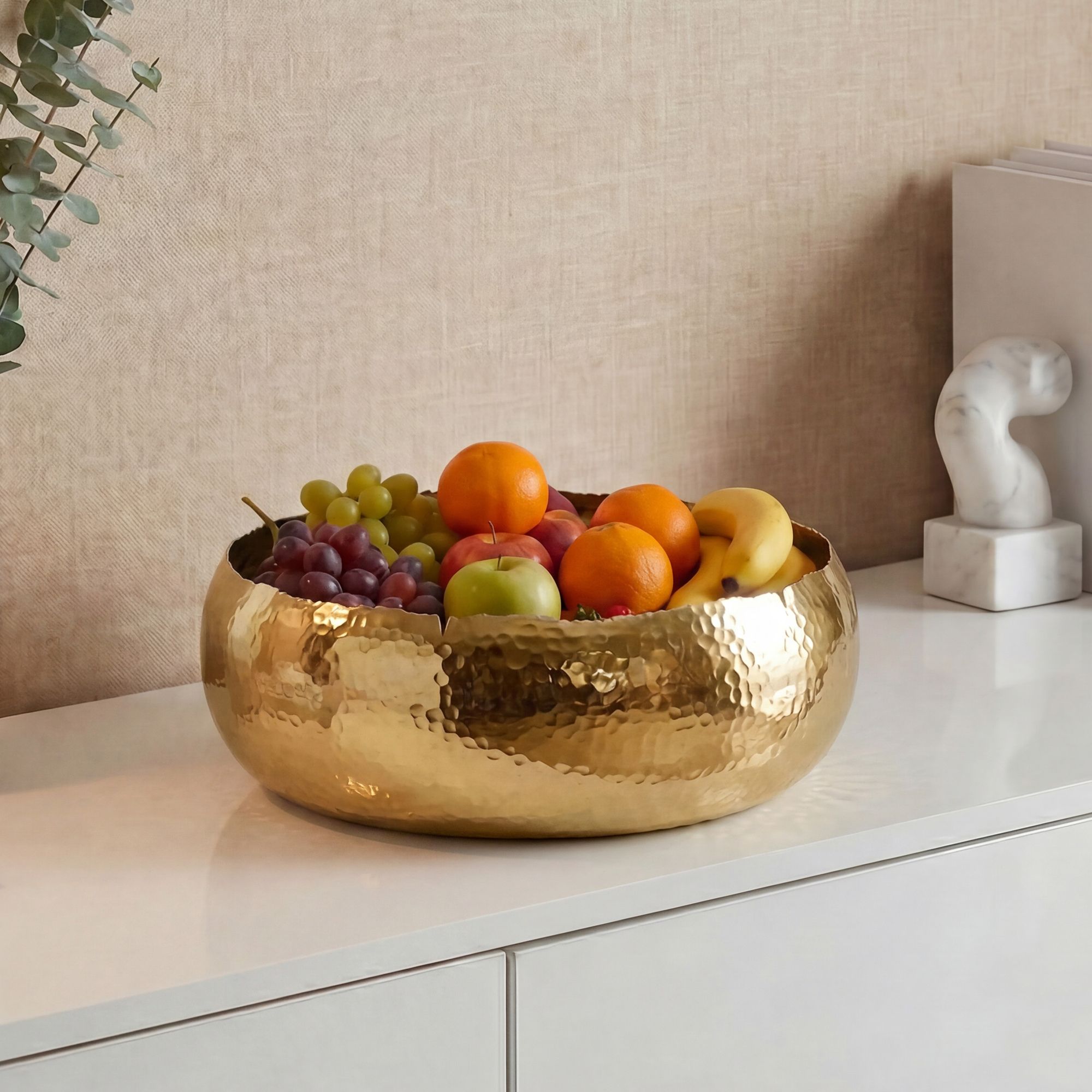 FineBuy Obstschale Rund Schale Metall 35cm Tischdeko - Moderner Obstkorb Hammerschlag aus Aluminium - Elegante Alu Früchteschale Handmade | Farbe: Silber FineBuy Obstschale Rund Schale Metall 35cm Tischdeko - Moderner Obstkorb Hammerschlag aus Aluminium - Elegante Alu Früchteschale Handmade | Farbe: Silber