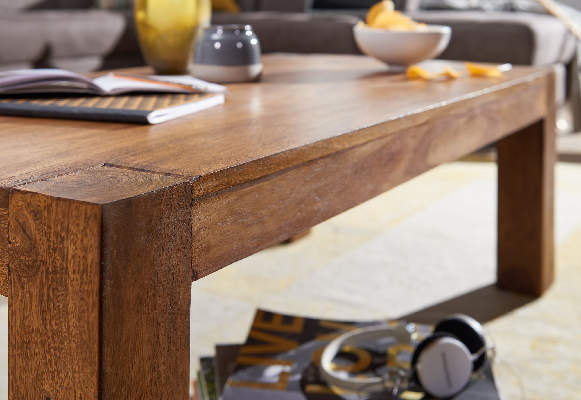 Couchtisch Massivholz 110cm · Rechteckiger Landhaus Wohnzimmertisch aus Echtholz – Ansicht 4