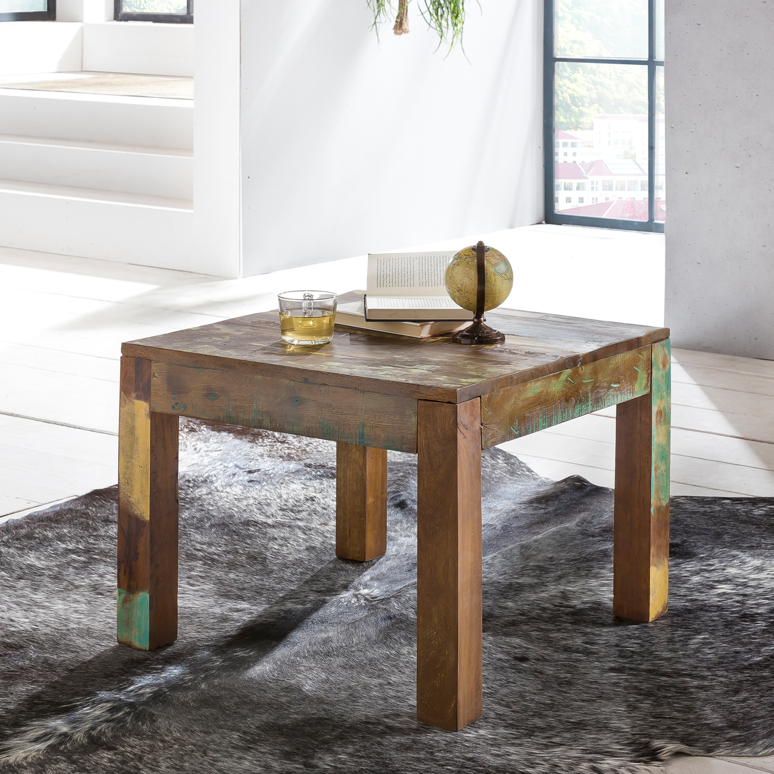 FineBuy Couchtisch KALKUTTA 60 x 47 x 60 cm, Massivholz Beistelltisch Shabby-Chic, Wohnzimmer Tisch aus Bootsholz, Sofatisch quadratisch
