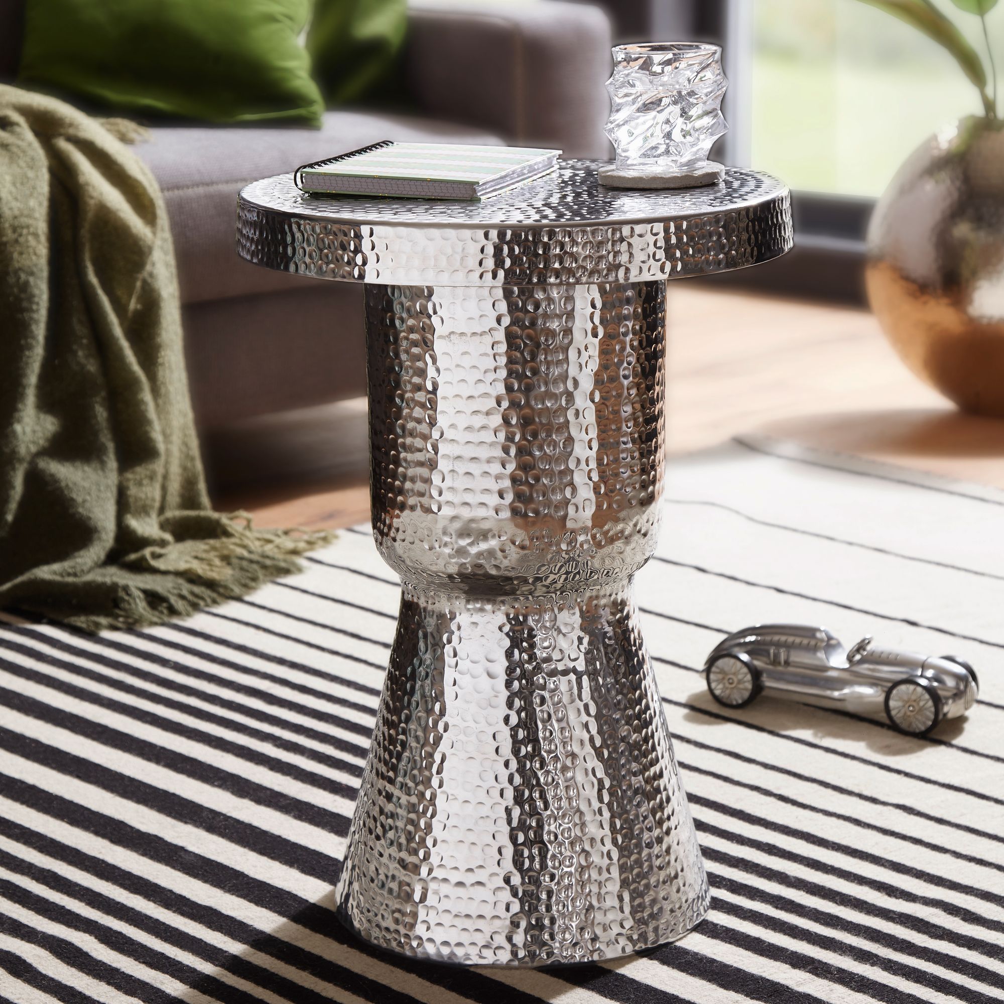 FineBuy Beistelltisch rund 43 cm Metall - Orientalischer Design Wohnzimmertisch Aluminium - Hammerschlag Alu kleiner Couchtisch - Dekotisch | Farbe: Gold