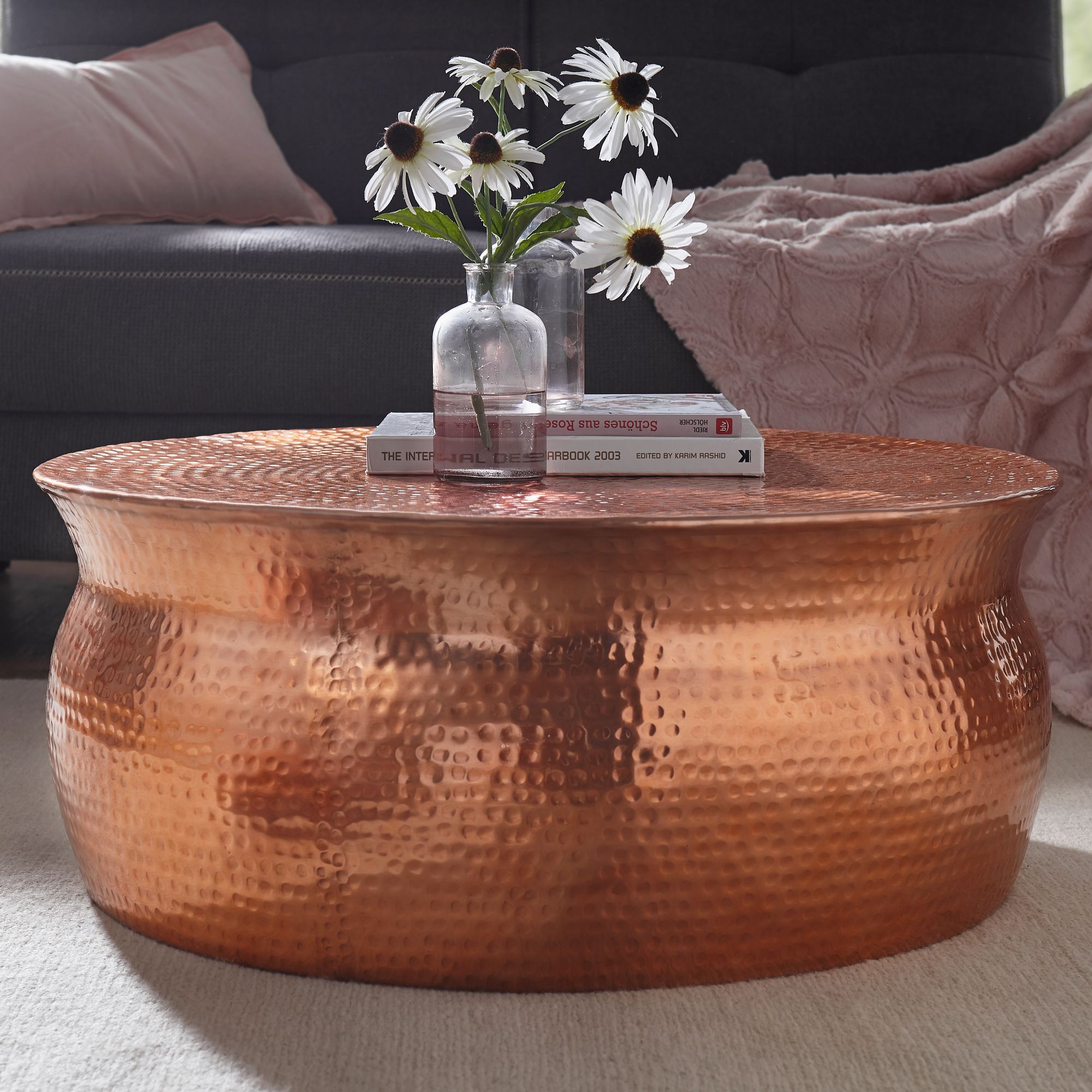 FineBuy Design Couchtisch rund 75 cm aus Metall - Handgefertigter Aluminium Wohnzimmertisch Hammerschlag - Orientalischer flacher Alu Sofatisch | Farbe: Gold FineBuy Design Couchtisch rund 75 cm aus Metall - Handgefertigter Aluminium Wohnzimmertisch Hammerschlag - Orientalischer flacher Alu Sofatisch | Farbe: Gold