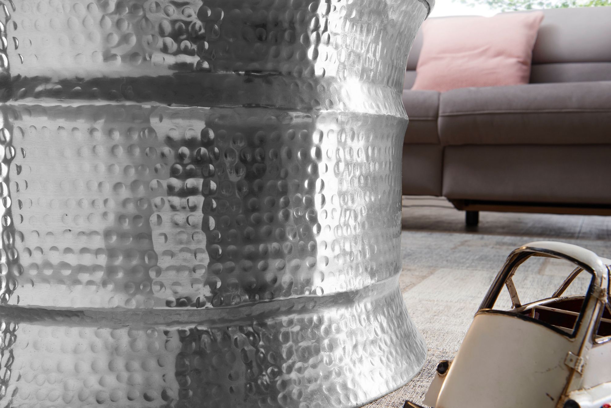 FineBuy Couchtisch Wohnzimmertisch Sofatisch rund Hammerschlag Metall Alu Modern – Ansicht 5