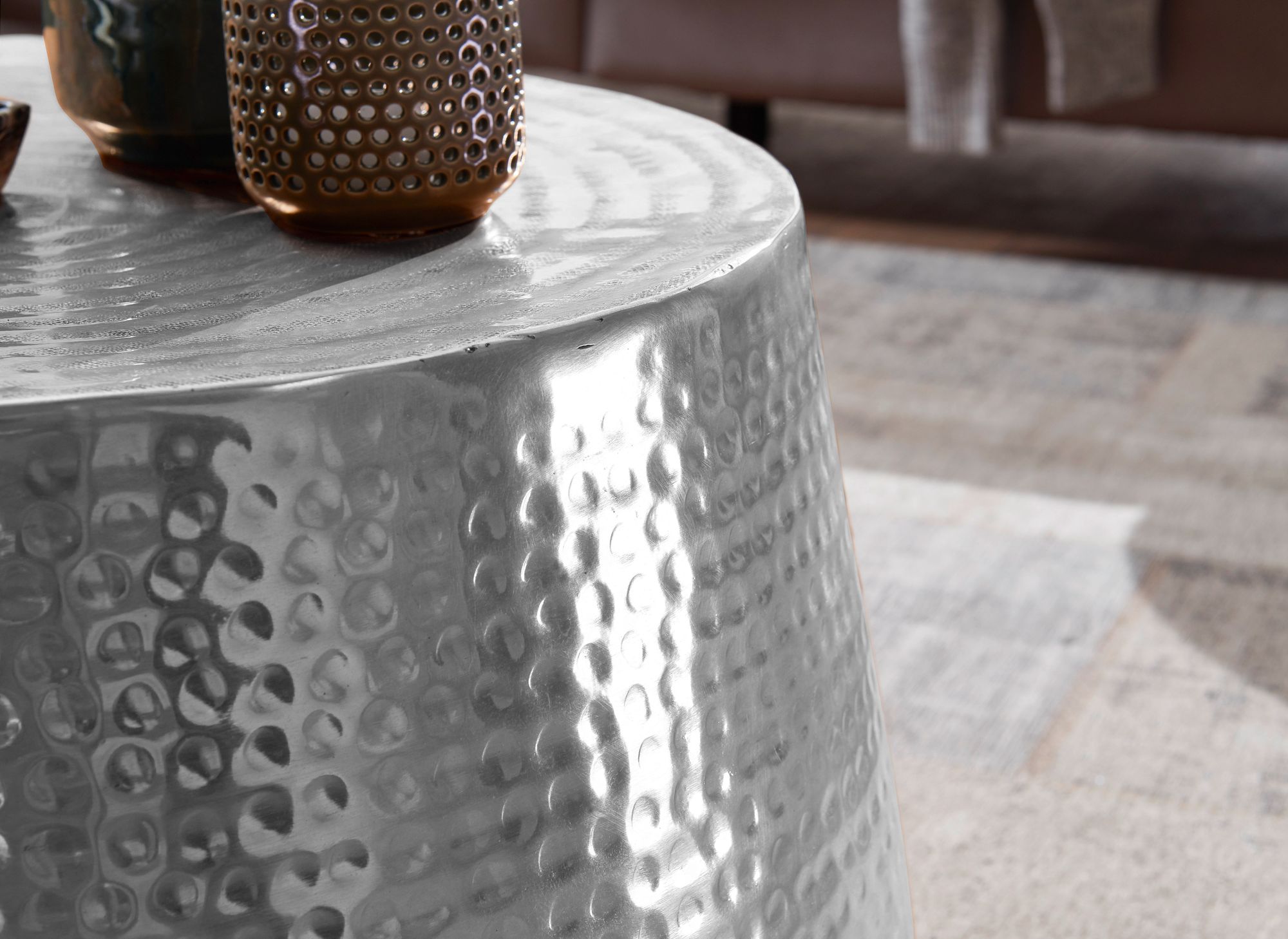 FineBuy Design Couchtisch rund 60 cm aus Metall - Handgefertigter Aluminium Wohnzimmertisch Hammerschlag - Orientalischer Alu Beistelltisch | Farbe: Gold FineBuy Design Couchtisch rund 60 cm aus Metall - Handgefertigter Aluminium Wohnzimmertisch Hammerschlag - Orientalischer Alu Beistelltisch | Farbe: Gold