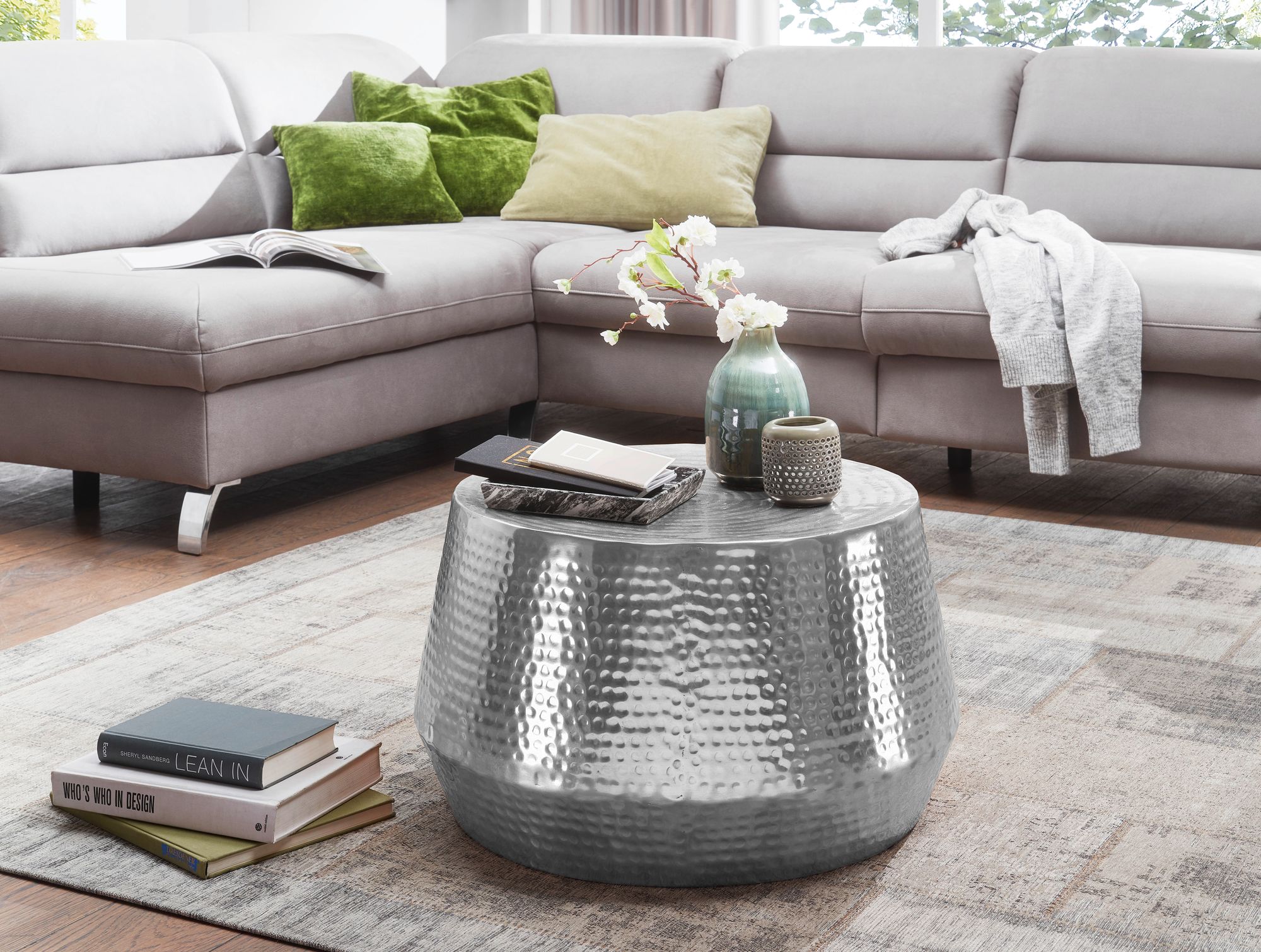 FineBuy Design Couchtisch rund 60 cm aus Metall - Handgefertigter Aluminium Wohnzimmertisch Hammerschlag - Orientalischer Alu Beistelltisch | Farbe: Gold FineBuy Design Couchtisch rund 60 cm aus Metall - Handgefertigter Aluminium Wohnzimmertisch Hammerschlag - Orientalischer Alu Beistelltisch | Farbe: Gold