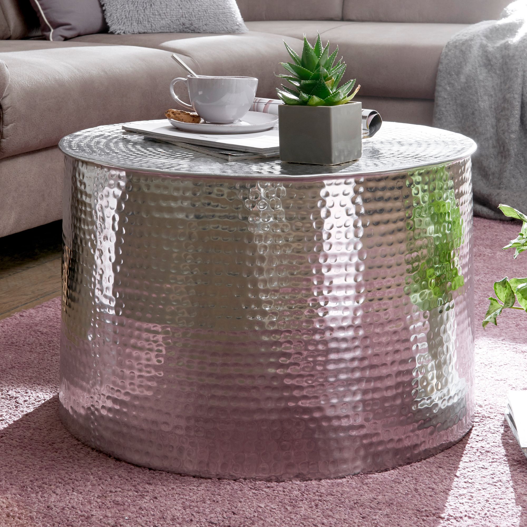 FineBuy Design Couchtisch rund 60 cm aus Metall - Handgefertigter Aluminium Wohnzimmertisch mit Hammerschlag - Orientalischer runder Alu Sofatisch | Farbe: Gold FineBuy Design Couchtisch rund 60 cm aus Metall - Handgefertigter Aluminium Wohnzimmertisch mit Hammerschlag - Orientalischer runder Alu Sofatisch | Farbe: Gold