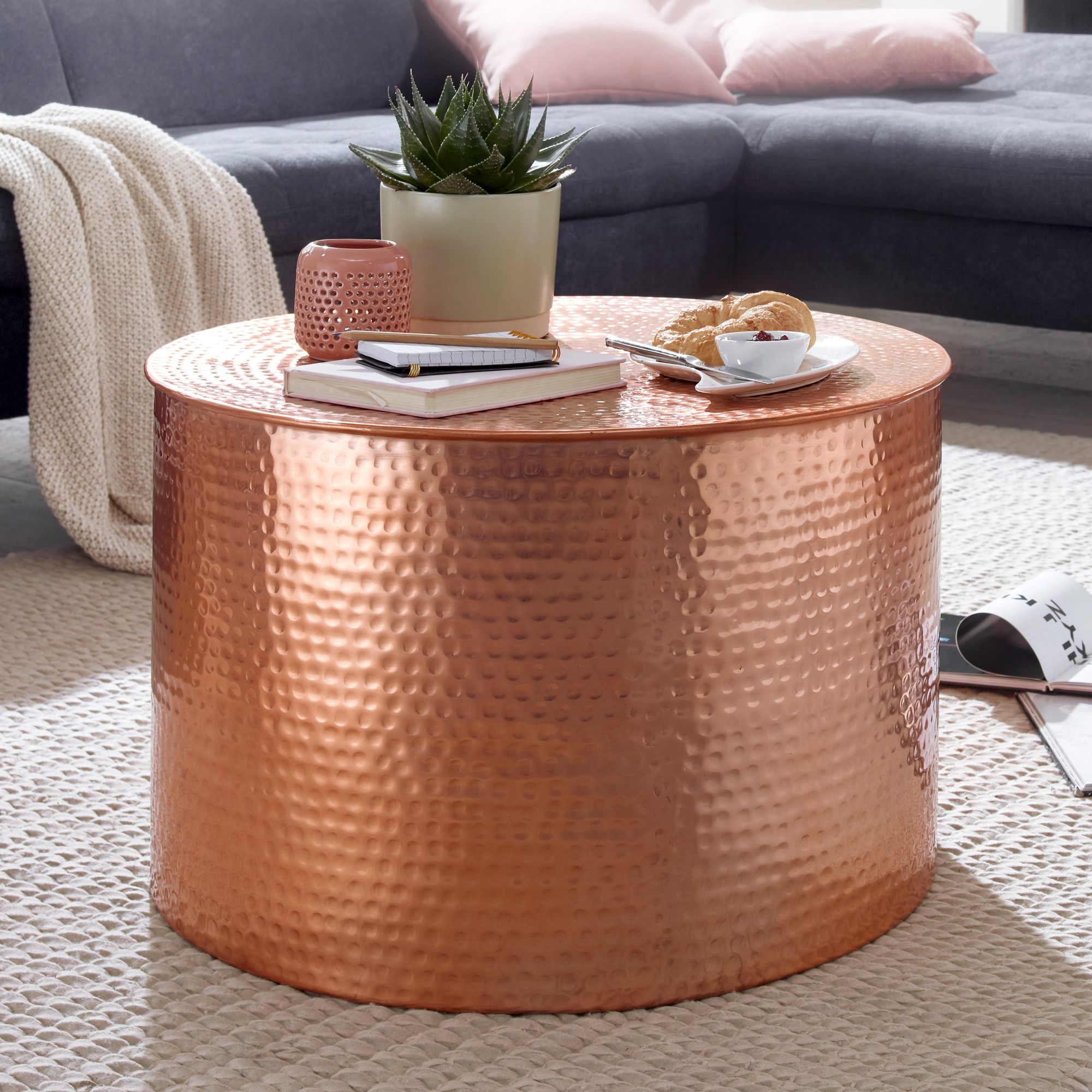 FineBuy Design Couchtisch rund 60 cm aus Metall - Handgefertigter Aluminium Wohnzimmertisch mit Hammerschlag - Orientalischer runder Alu Sofatisch | Farbe: Gold FineBuy Design Couchtisch rund 60 cm aus Metall - Handgefertigter Aluminium Wohnzimmertisch mit Hammerschlag - Orientalischer runder Alu Sofatisch | Farbe: Gold