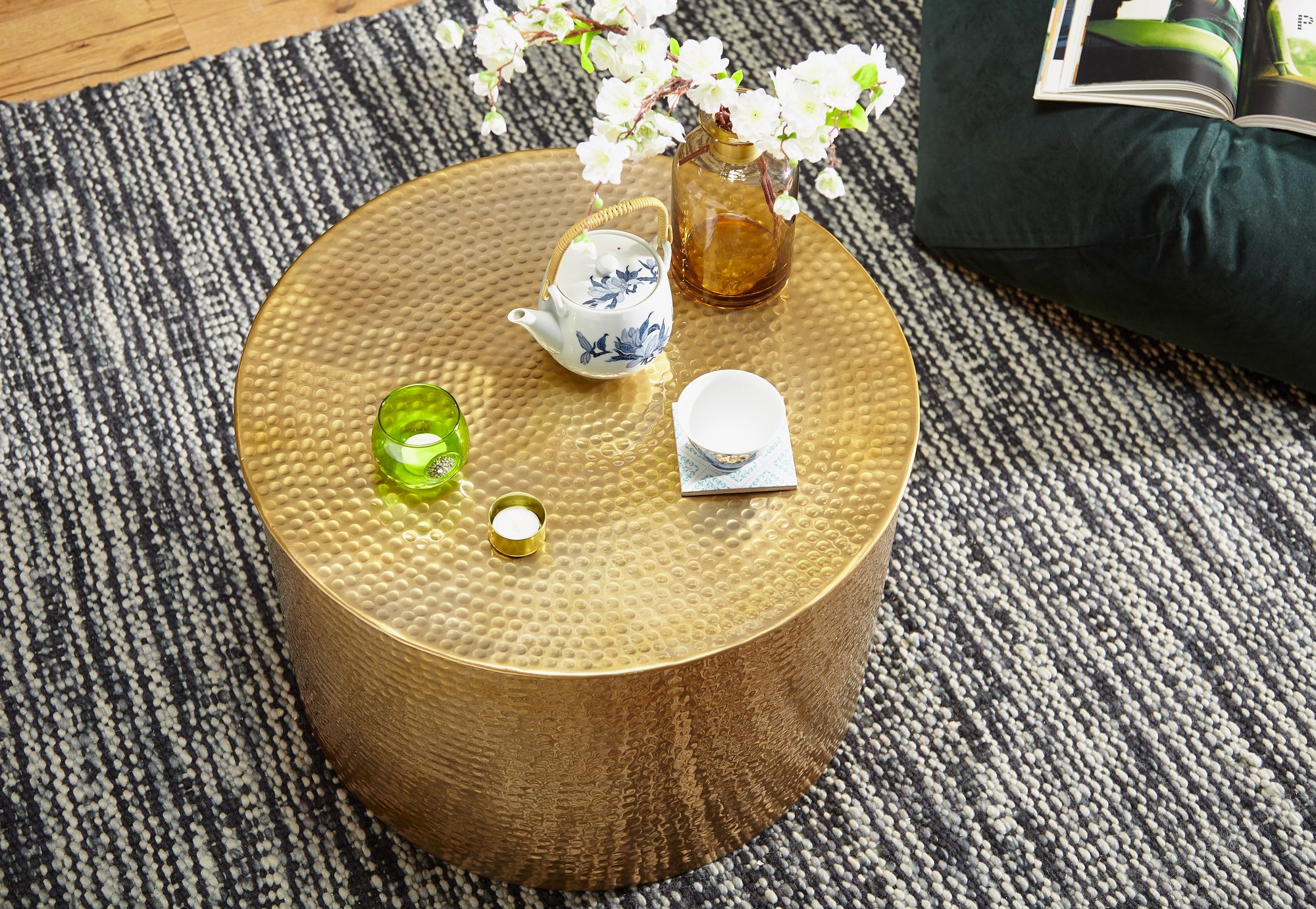 FineBuy Design Couchtisch rund 60 cm aus Metall - Handgefertigter Aluminium Wohnzimmertisch mit Hammerschlag - Orientalischer runder Alu Sofatisch | Farbe: Gold FineBuy Design Couchtisch rund 60 cm aus Metall - Handgefertigter Aluminium Wohnzimmertisch mit Hammerschlag - Orientalischer runder Alu Sofatisch | Farbe: Gold
