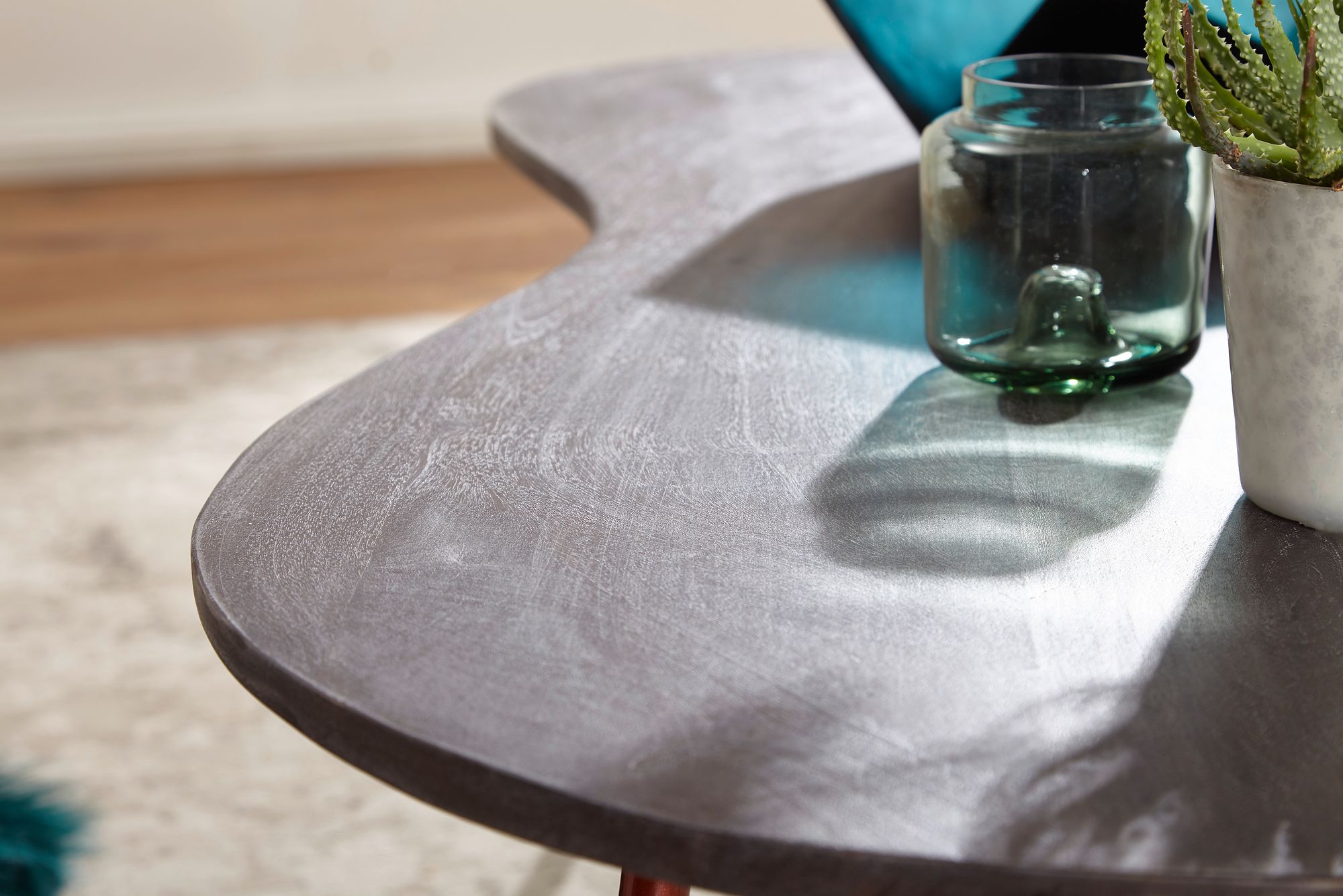 FineBuy Couchtisch Akazie Massivholz 122cm Wohnzimmertisch Retro Nierenform – Ansicht 5