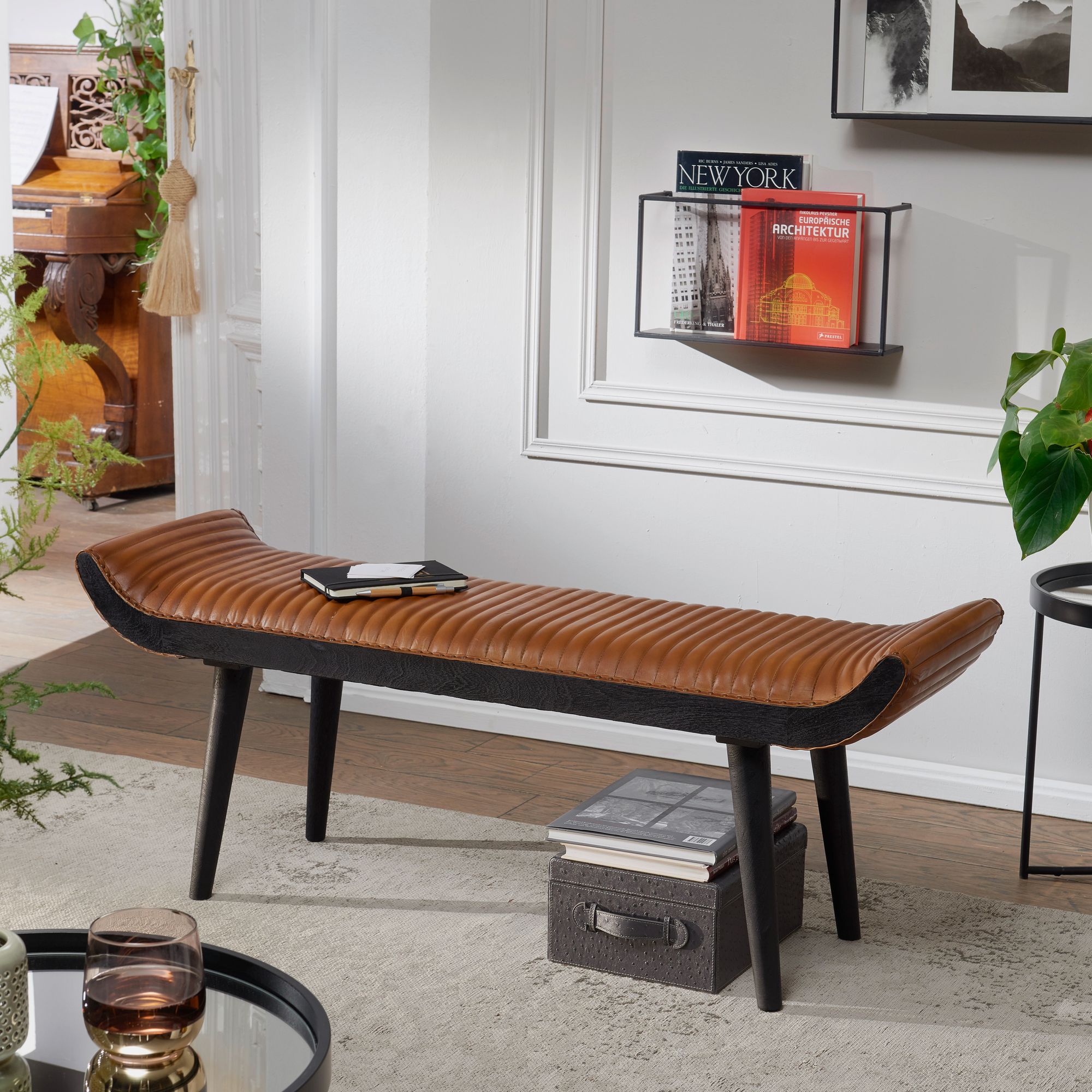 FineBuy Sitzbank Echtleder / Massivholz Bank Braun 125x51x38 cm Modern, Design Polsterbank Flur, Lederbank Bettbank 2 Personen, Flurbank Modern