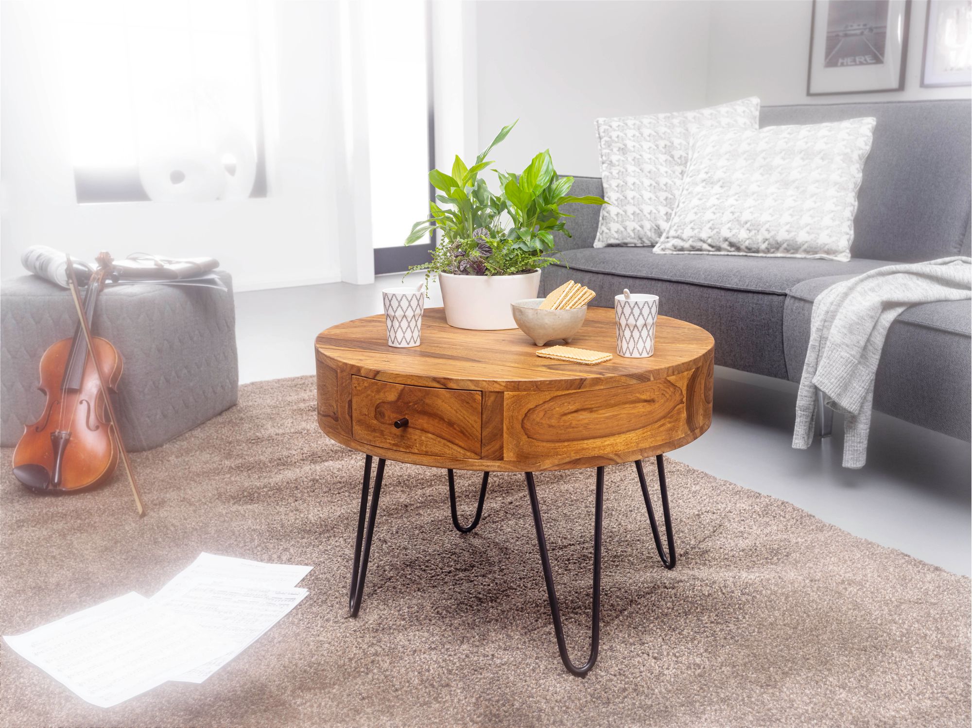 FineBuy Couchtisch Sheesham Massivholz rund Ø 60 cm – Wohnzimmertisch mit Schublade & schwarzen Hairpin Beinen | Retro Design Holztisch handgefertigt | Farbe: Braun