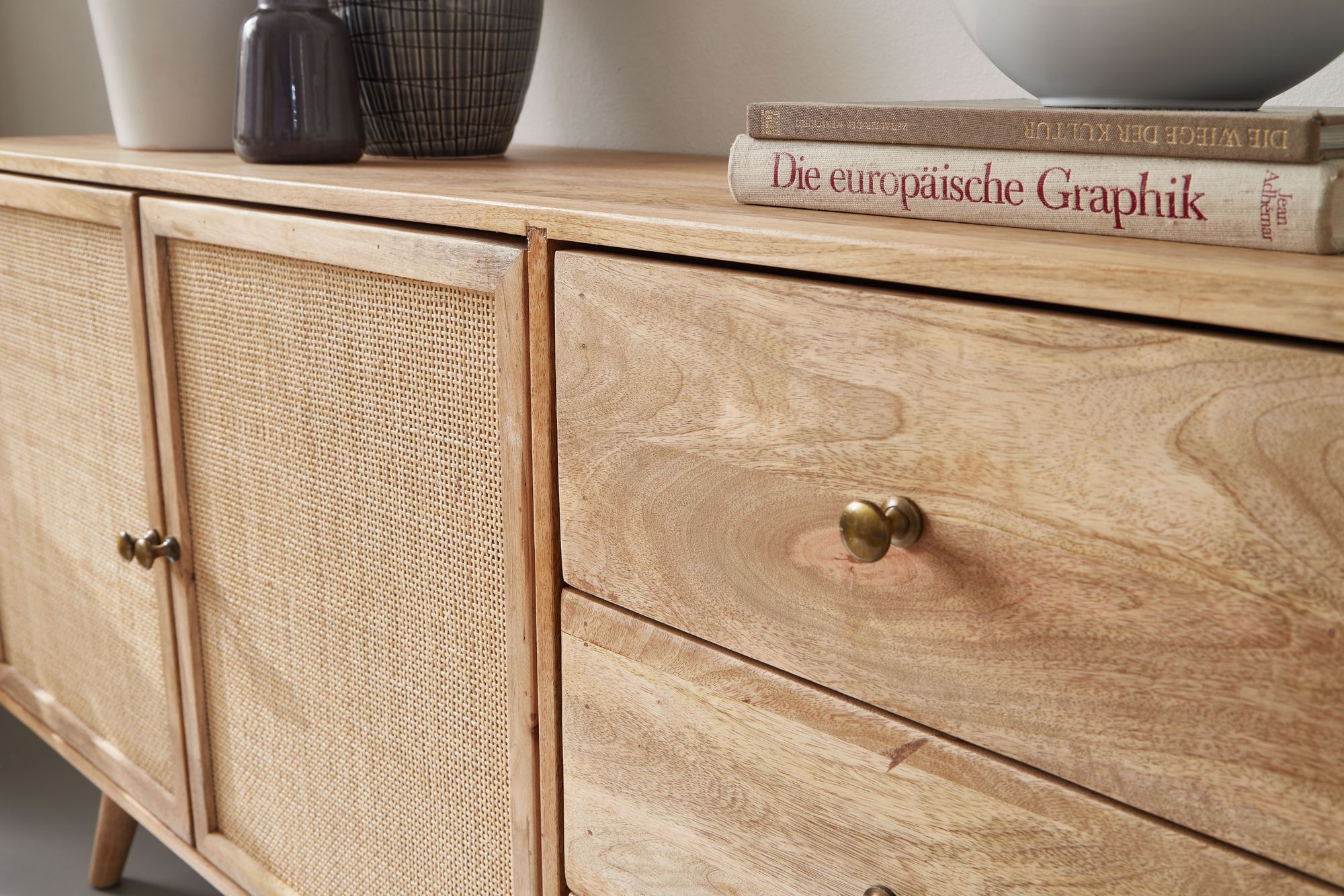 Massivholz Sideboard 140cm Mango Design Kommode mit 3 Rattan Schubladen Wiener Geflecht & 2 Türen – Ansicht 5