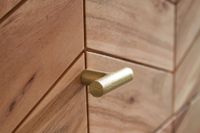 Massivholz Schubladenkommode 90cm Akazie Natur Kommode mit 3 Schubladen Sideboard Metall gold – Ansicht 7