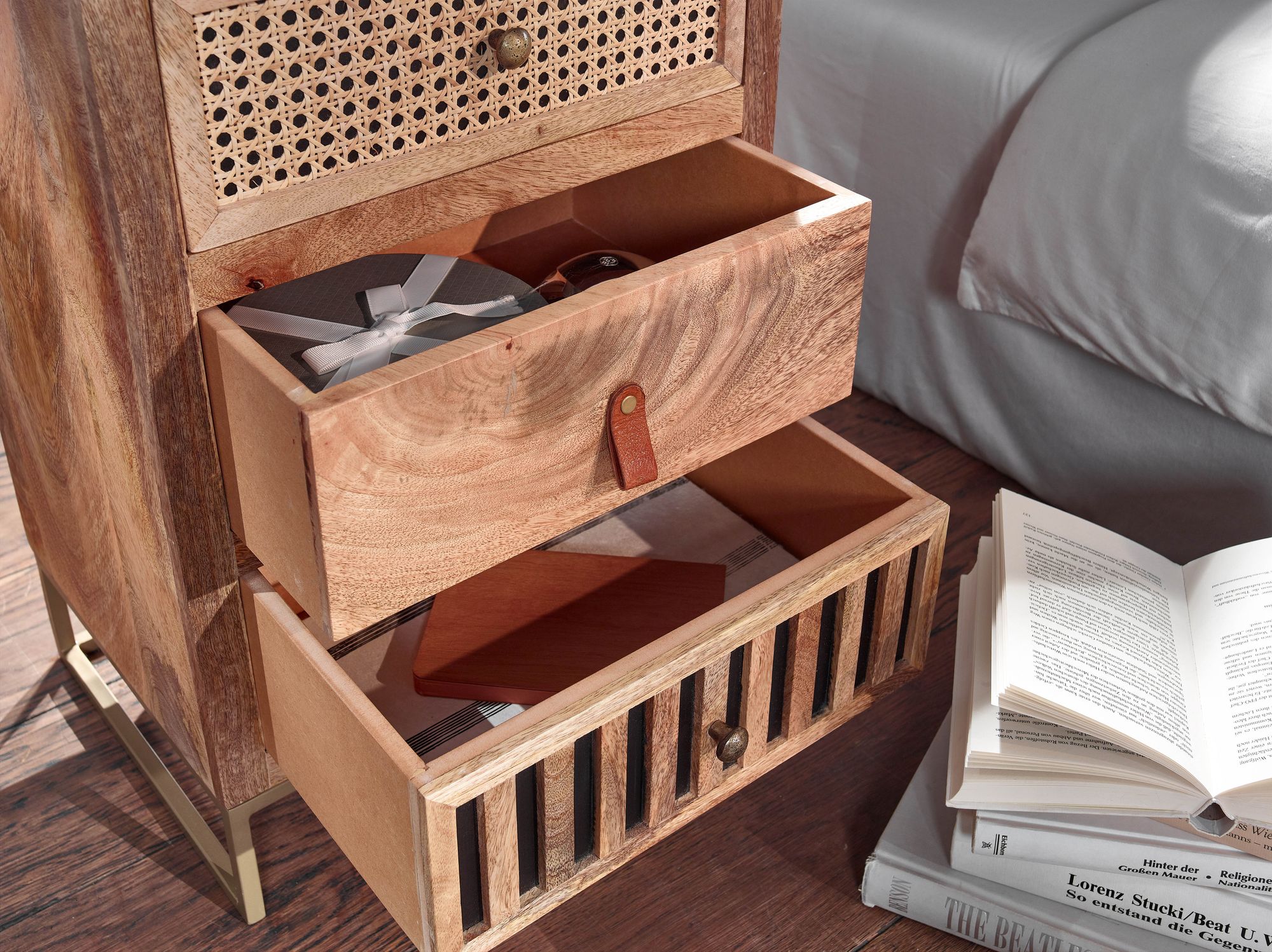 Nachttisch FineBuy Nachtkommode Boxspringbett Massivholz 60 cm Wiener Geflecht – Ansicht 5