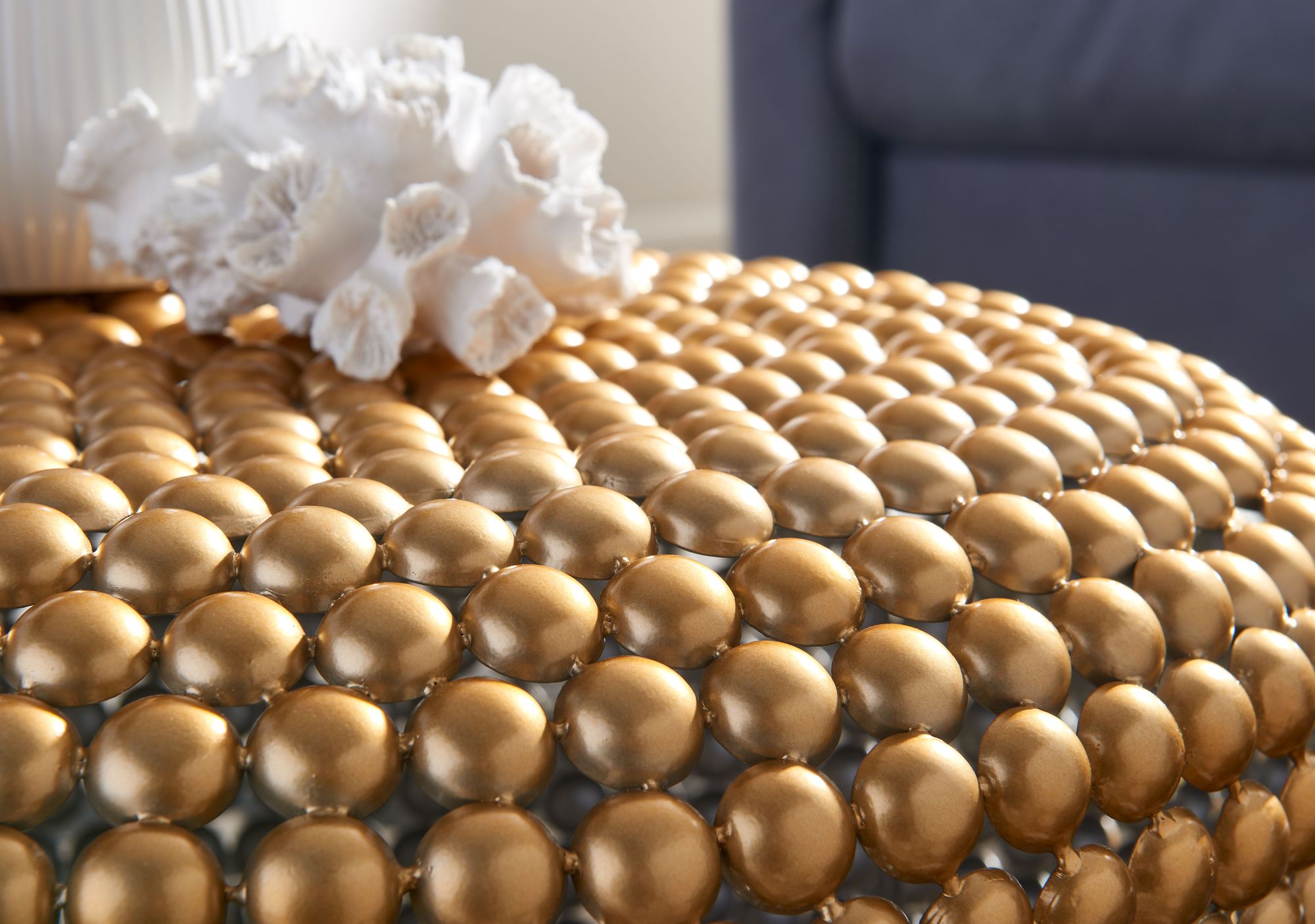 FineBuy Design Couchtisch rund 60 cm Metall - Handgefertigter runder Wohnzimmertisch aus Aluminium - Alu Loungetisch - Dekotisch | Farbe: Gold FineBuy Design Couchtisch rund 60 cm Metall - Handgefertigter runder Wohnzimmertisch aus Aluminium - Alu Loungetisch - Dekotisch | Farbe: Gold