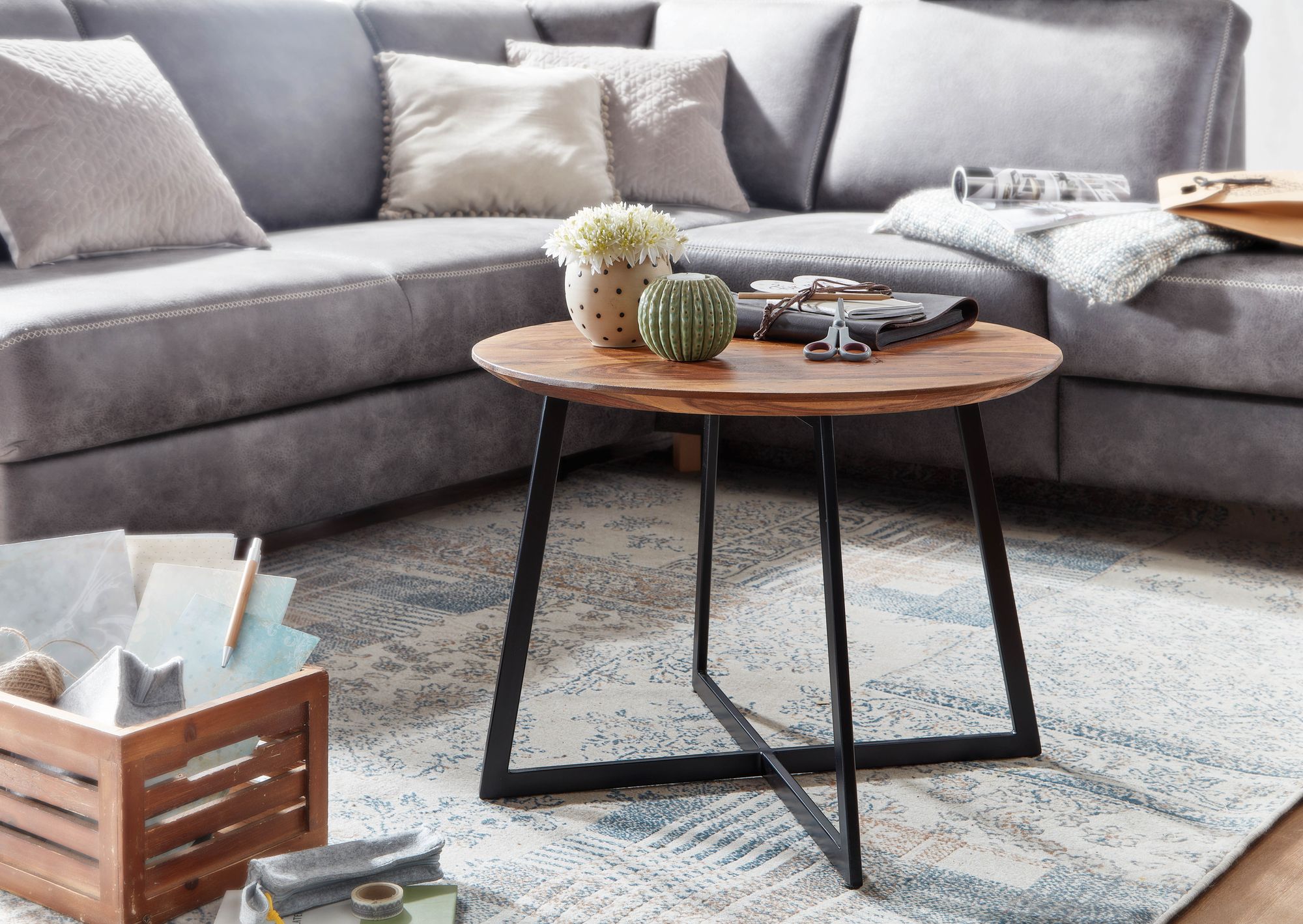 FineBuy Couchtisch Sheesham Massivholz rund Ø 60 cm | Wohnzimmertisch Holz – Ansicht 2