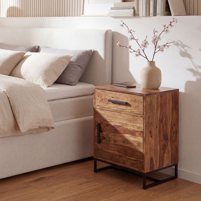 FineBuy Nachttisch Sheesham Massivholz mit Metallgestell, Schublade und Tür – Nachtkonsole im Industrial Design, handgefertigt – Nachtkästchen für Boxspringbett 45x35x65 cm