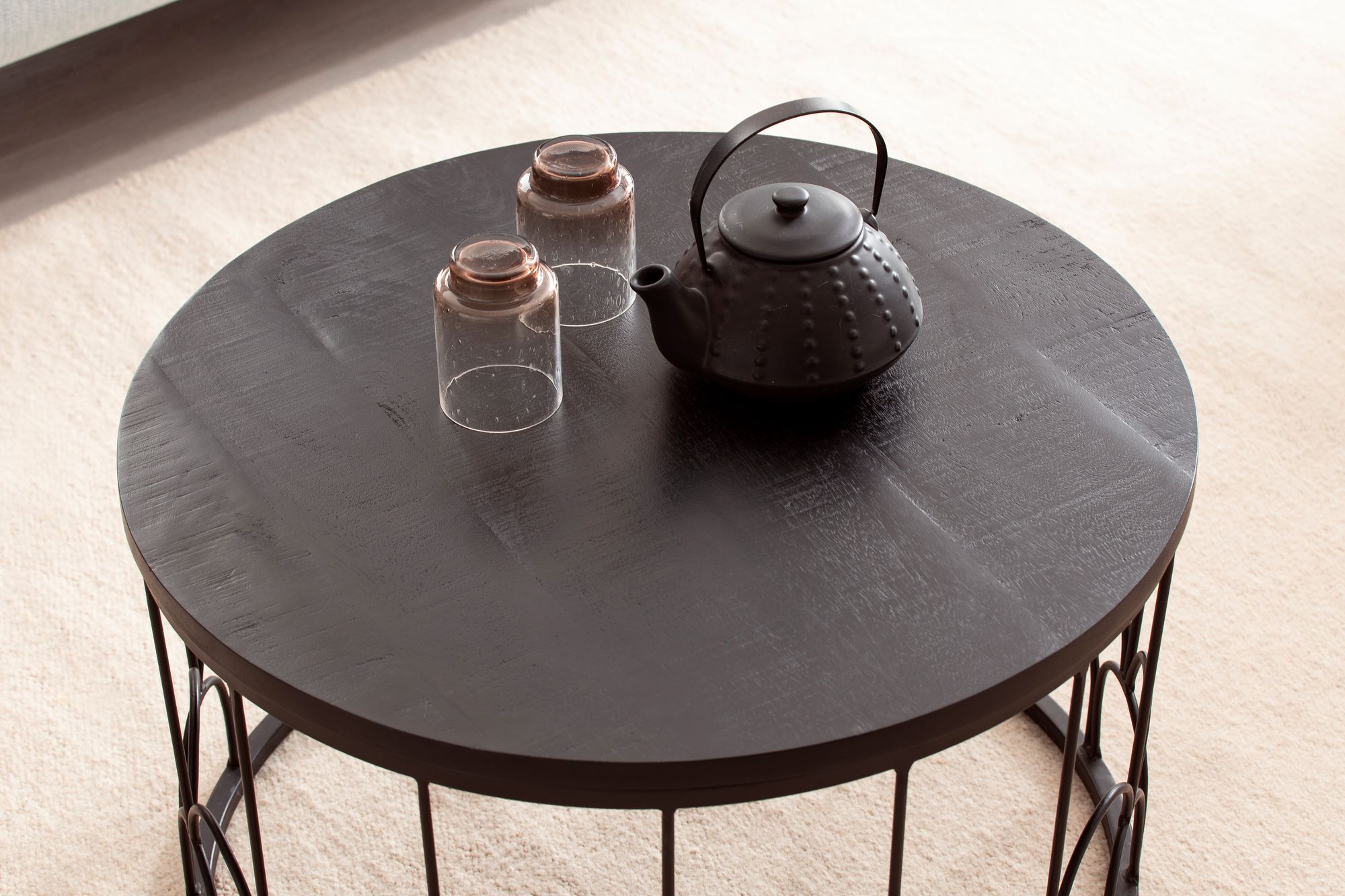 Couchtisch Massivholz rund Ø60cm Schwarz Wohnzimmertisch Art-Deco Industrial – Ansicht 4