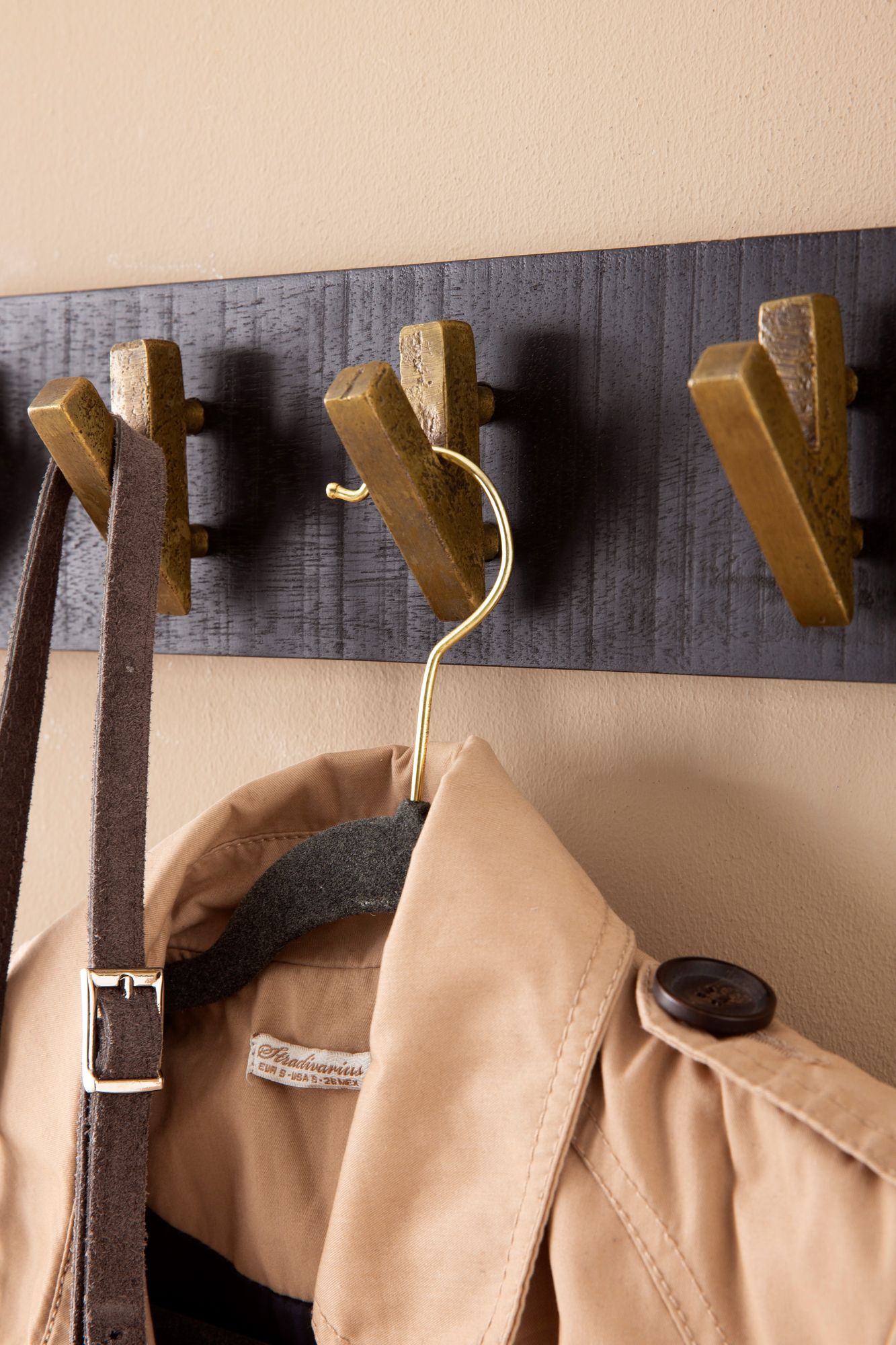 Wandgarderobe FineBuy Hakenleiste Mango Massivholz 60 cm Garderobe Flur Schwarz – Ansicht 5