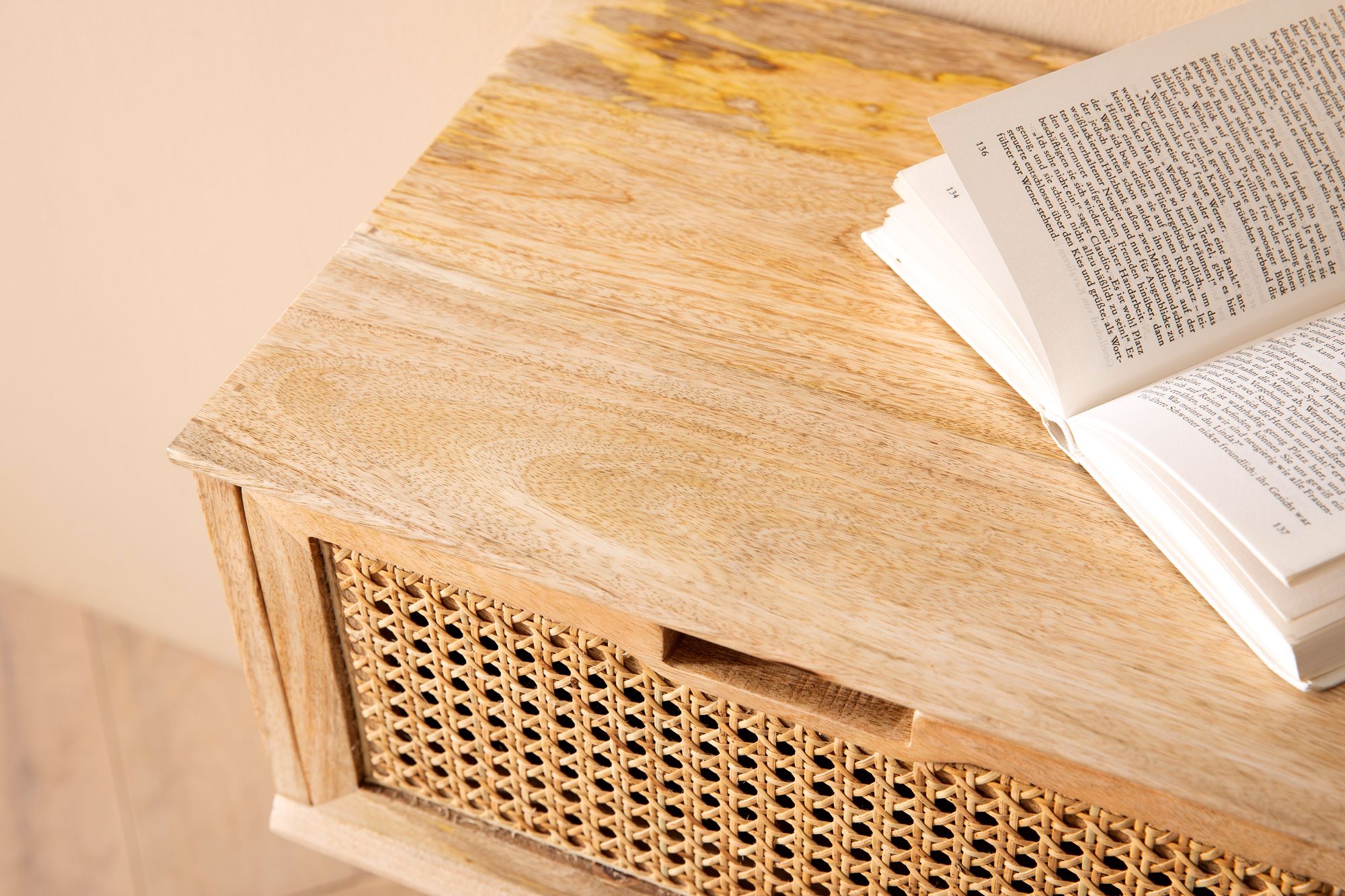 Nachtkonsole Massivholz Rattan & Schublade Nachttisch Boho Design Nachtkästchen – Ansicht 4